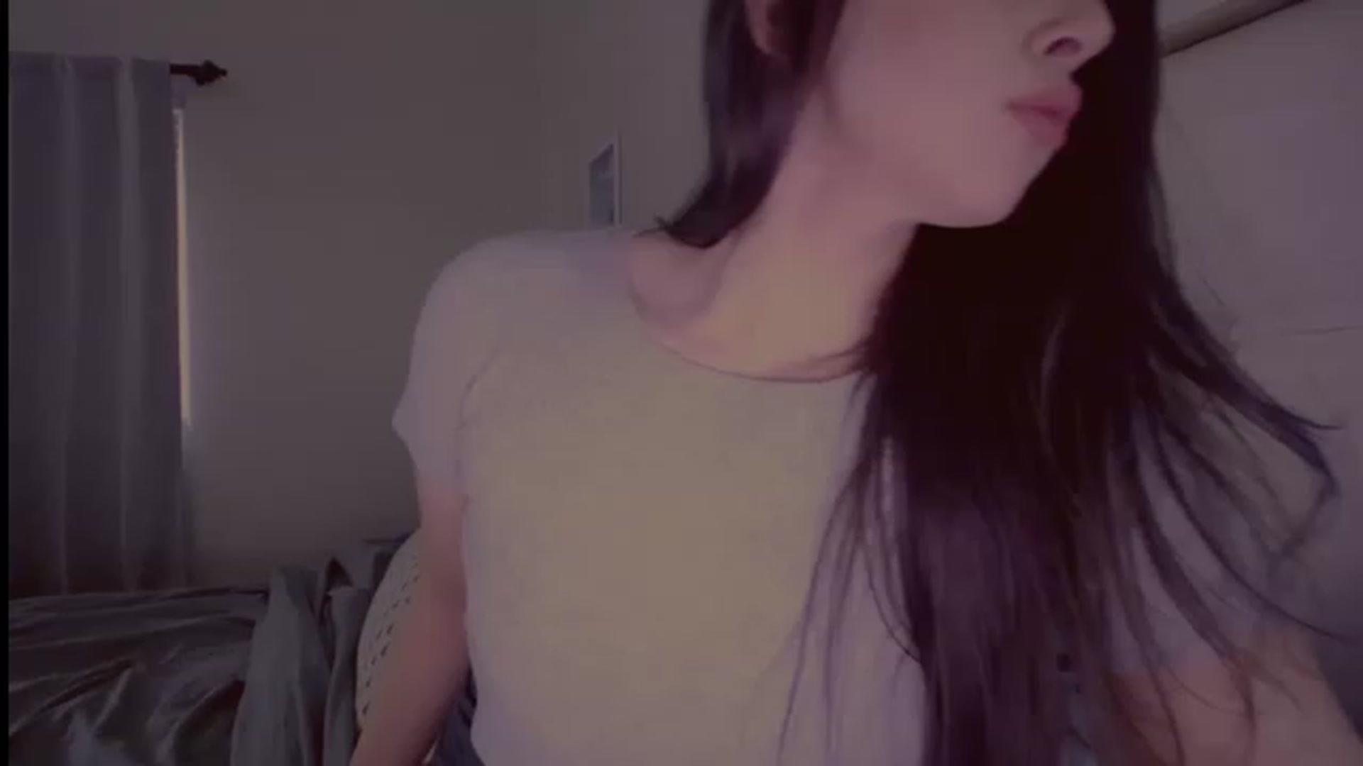 Gallery image thumbnail from Isabelle's myfreecams stream on, 01/10/2023, 24:34 image 3 of 20