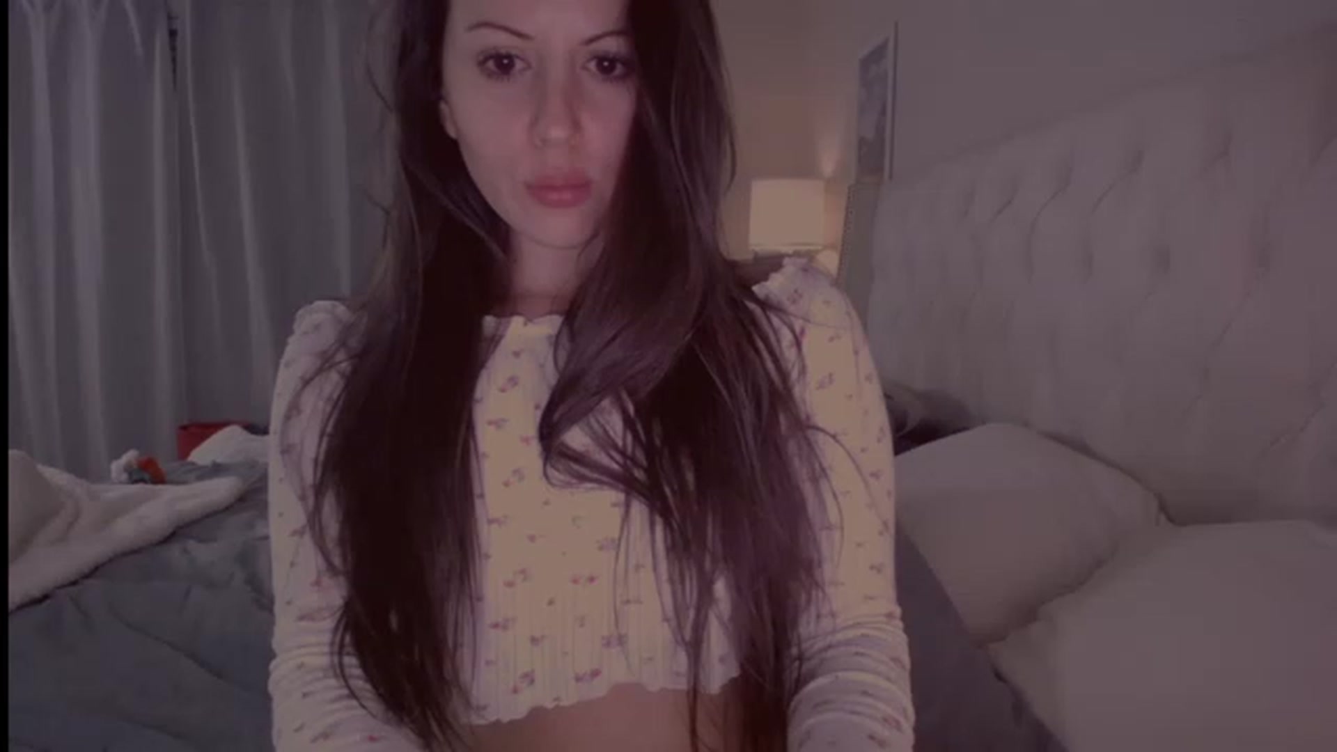 Gallery image thumbnail from Isabelle's myfreecams stream on, 02/02/2023, 07:29 image 4 of 20