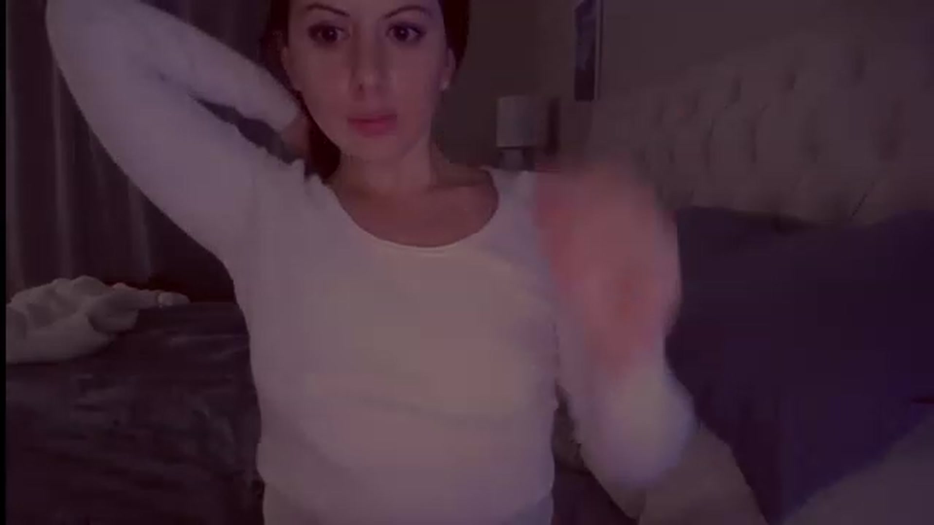 Gallery image thumbnail from Isabelle's myfreecams stream on, 02/07/2023, 10:22 image 16 of 20