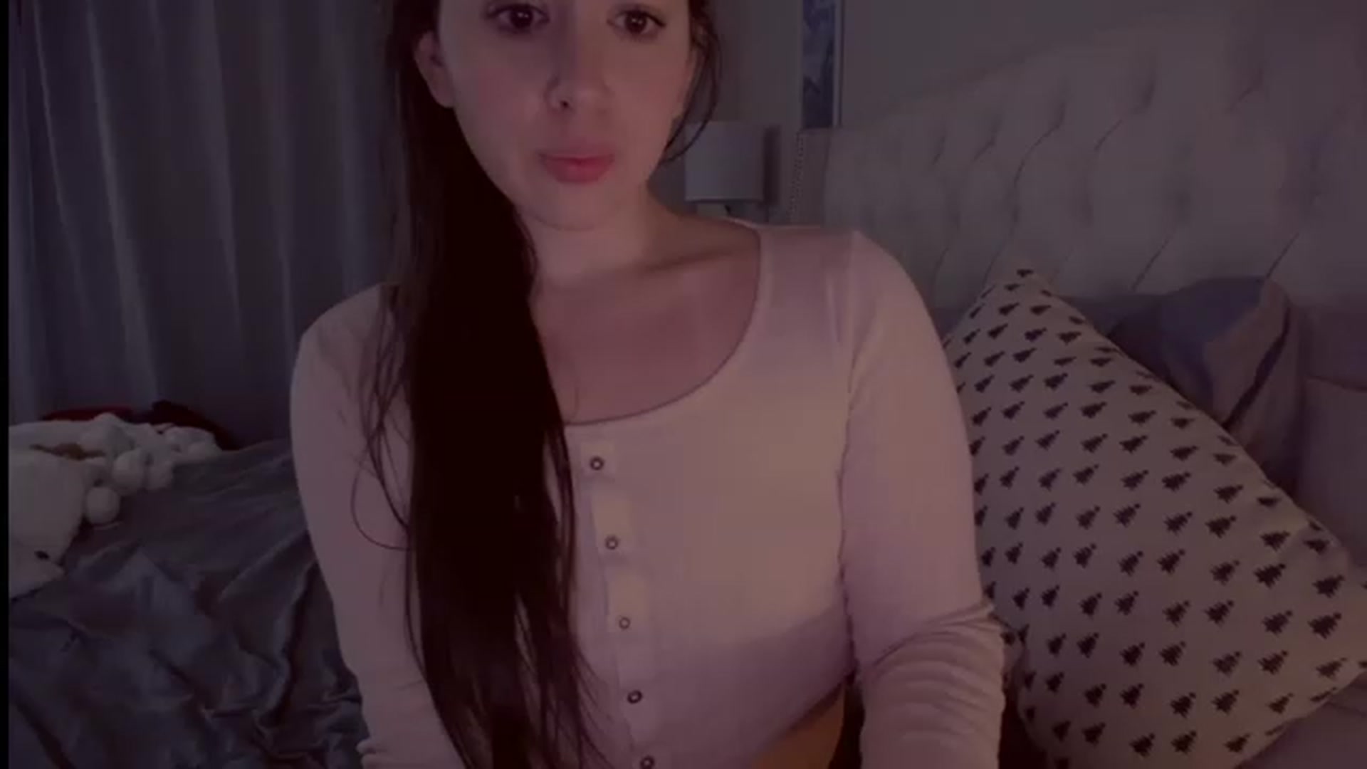 Gallery image thumbnail from Isabelle's myfreecams stream on, 02/10/2023, 10:21 image 18 of 20