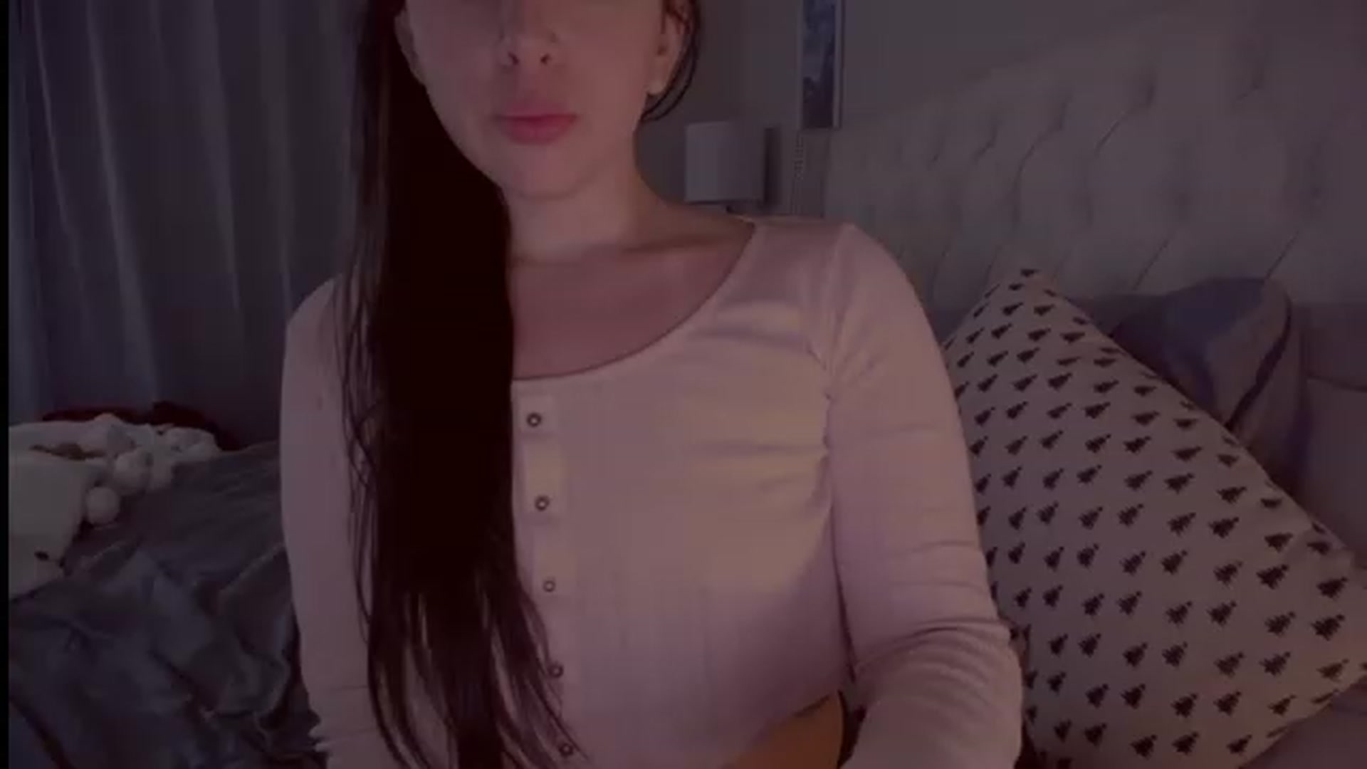 Gallery image thumbnail from Isabelle's myfreecams stream on, 02/10/2023, 10:21 image 14 of 20