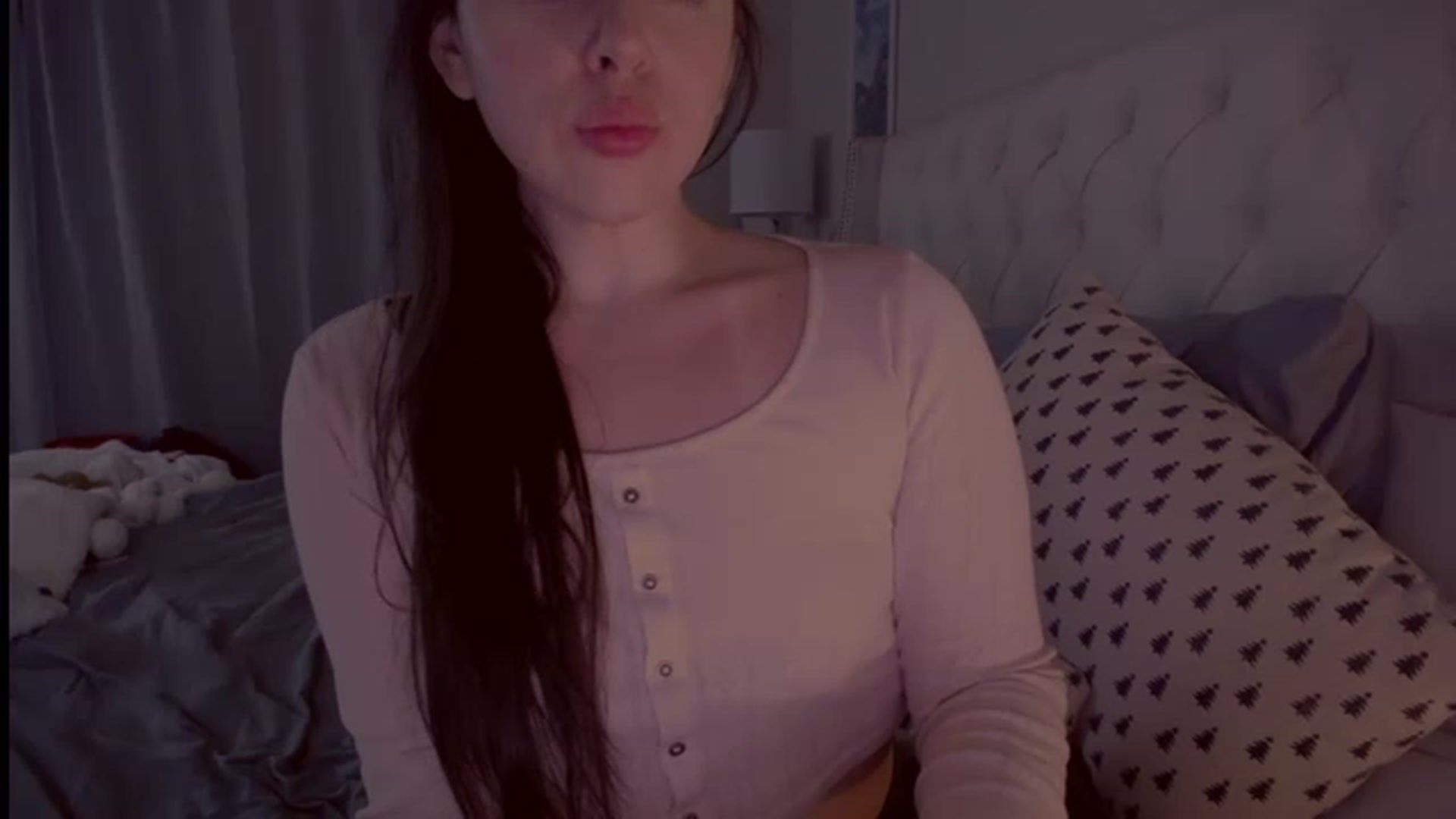 Gallery image thumbnail from Isabelle's myfreecams stream on, 02/10/2023, 10:21 image 20 of 20