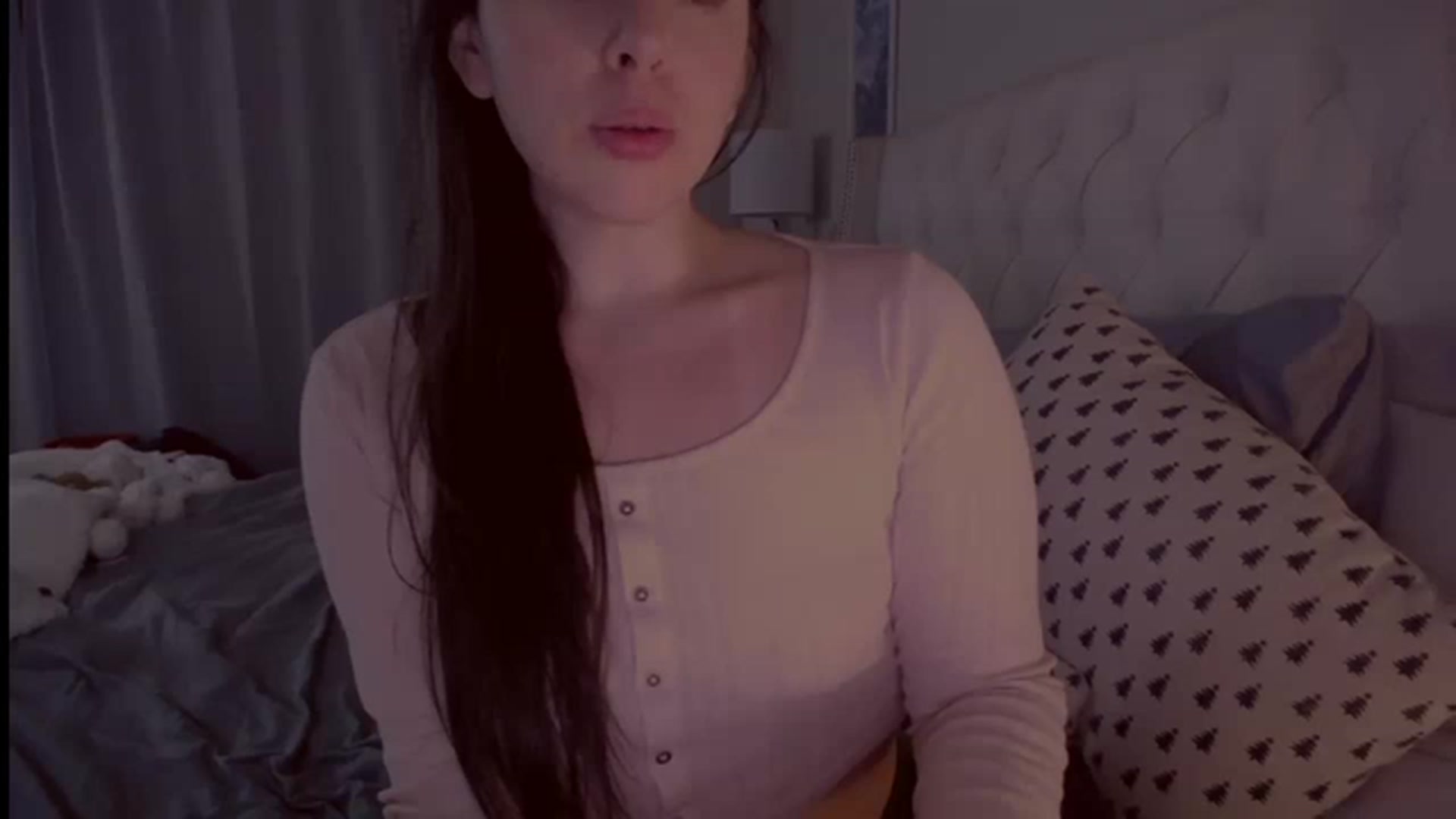 Gallery image thumbnail from Isabelle's myfreecams stream on, 02/10/2023, 10:21 image 17 of 20