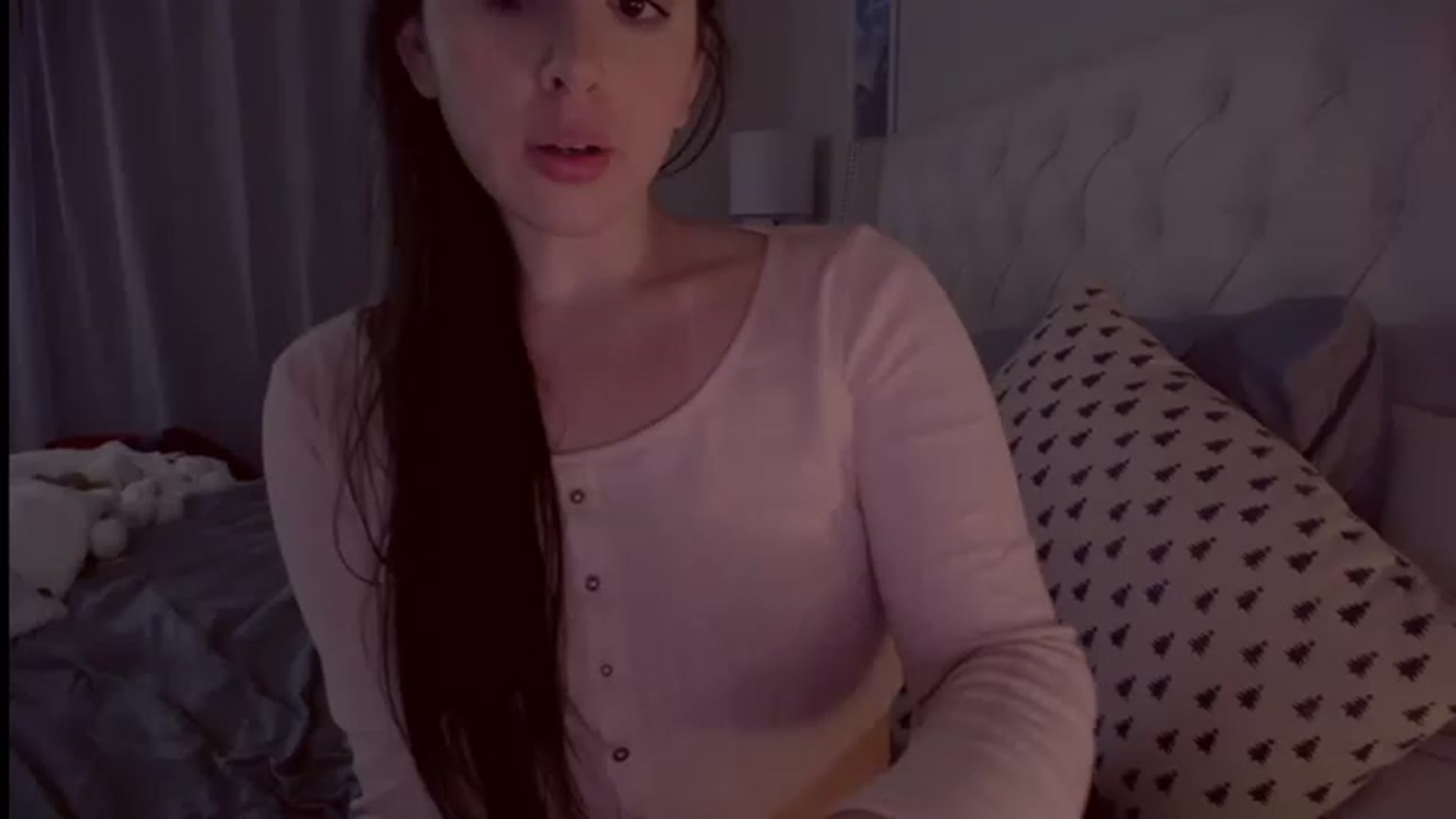 Gallery image thumbnail from Isabelle's myfreecams stream on, 02/10/2023, 10:21 image 16 of 20