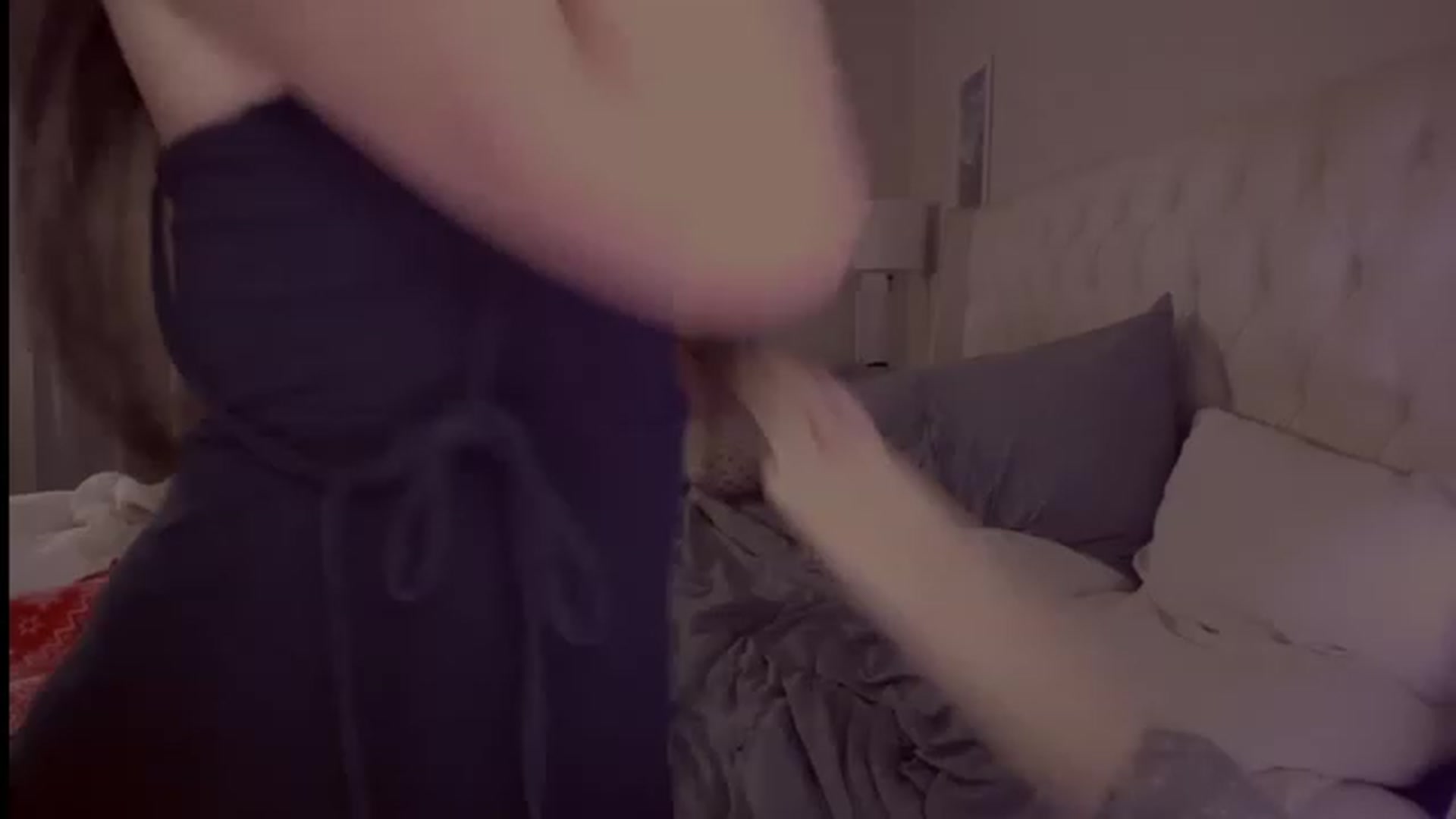 Gallery image thumbnail from Isabelle's myfreecams stream on, 02/12/2023, 13:42 image 1 of 20