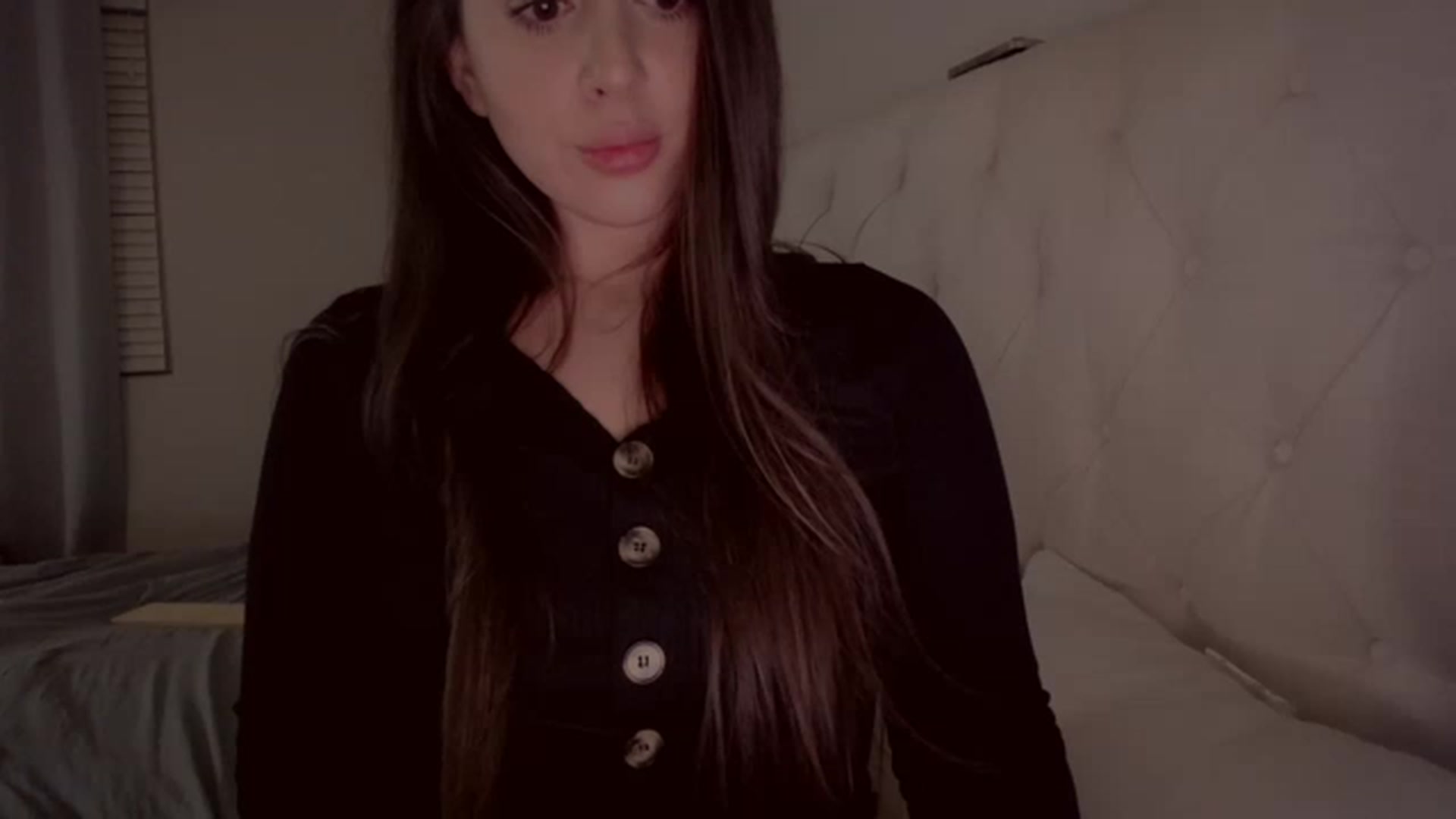 Gallery image thumbnail from Isabelle's myfreecams stream on, 02/27/2023, 08:04 image 4 of 20
