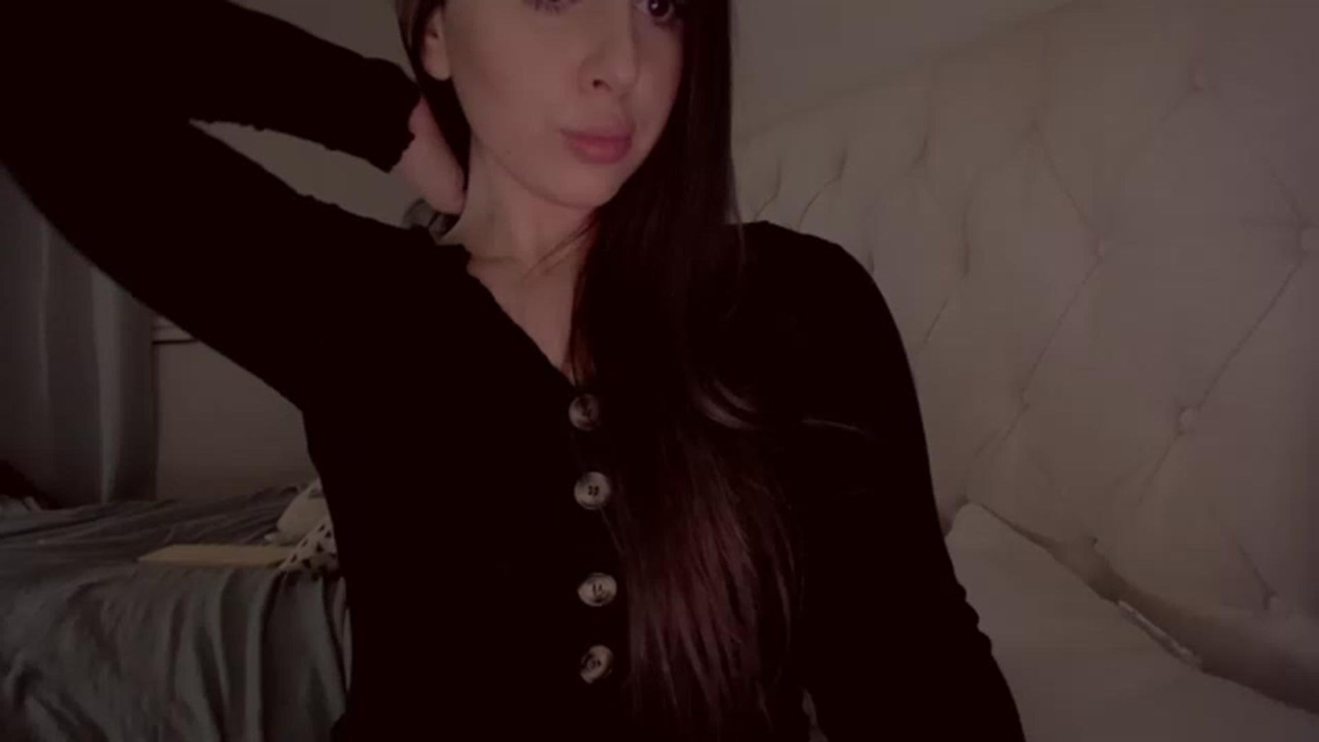 Gallery image thumbnail from Isabelle's myfreecams stream on, 02/27/2023, 08:04 image 13 of 20