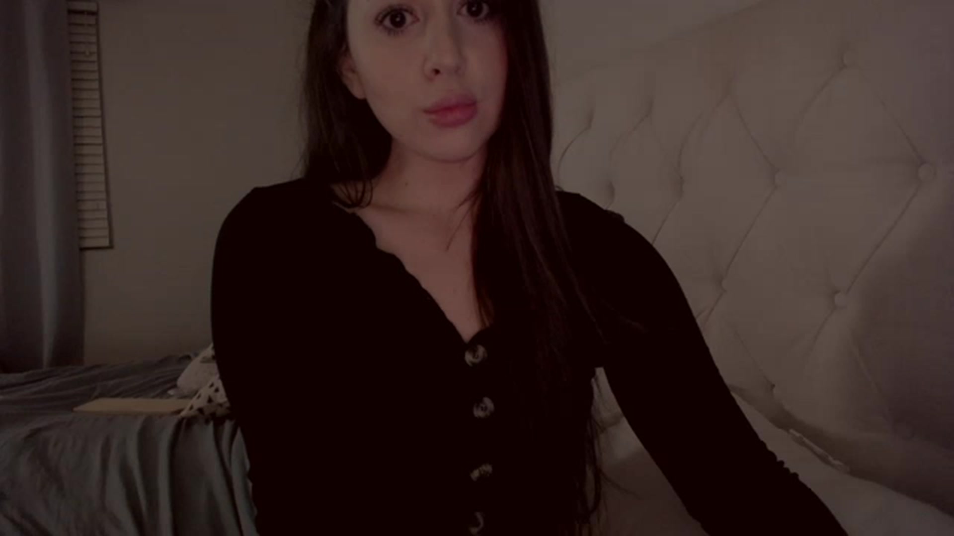 Gallery image thumbnail from Isabelle's myfreecams stream on, 02/27/2023, 08:04 image 5 of 20
