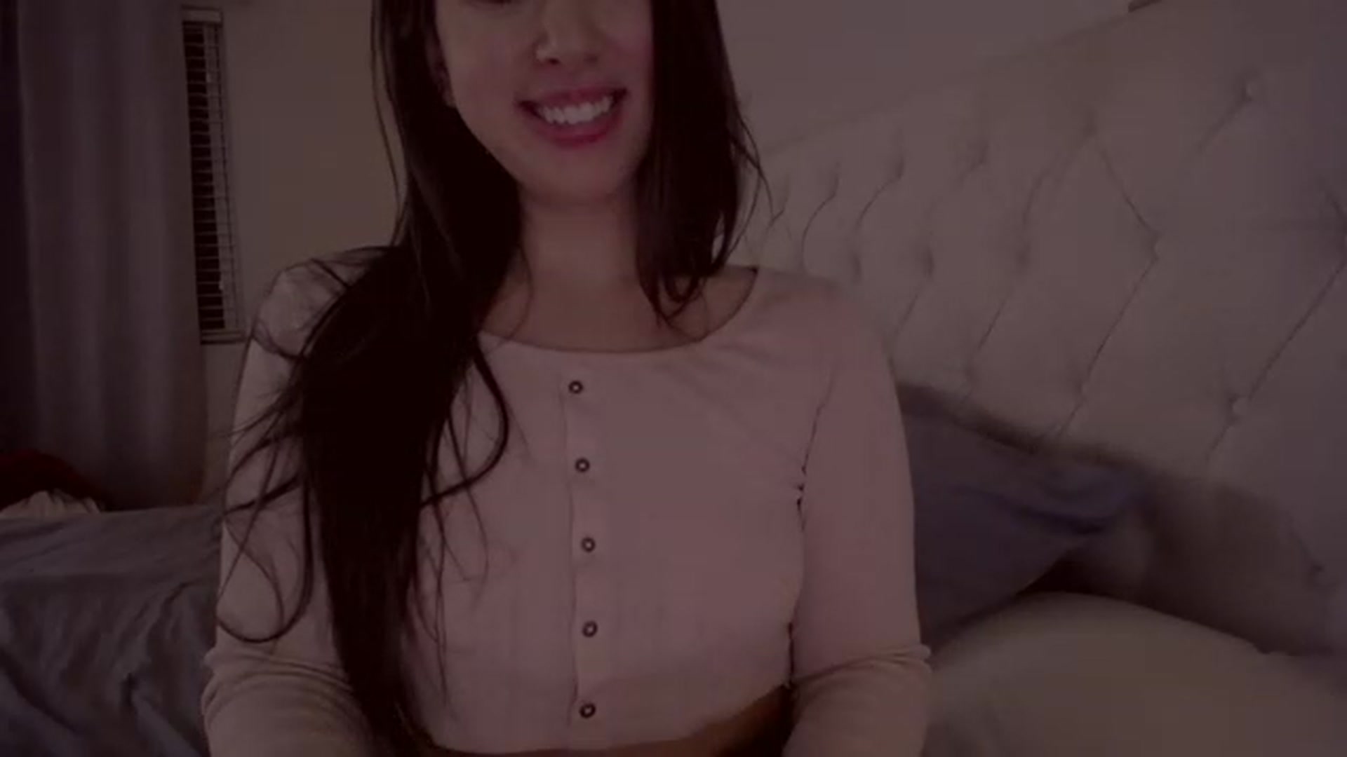 Gallery image thumbnail from Isabelle's myfreecams stream on, 02/28/2023, 02:44 image 13 of 20