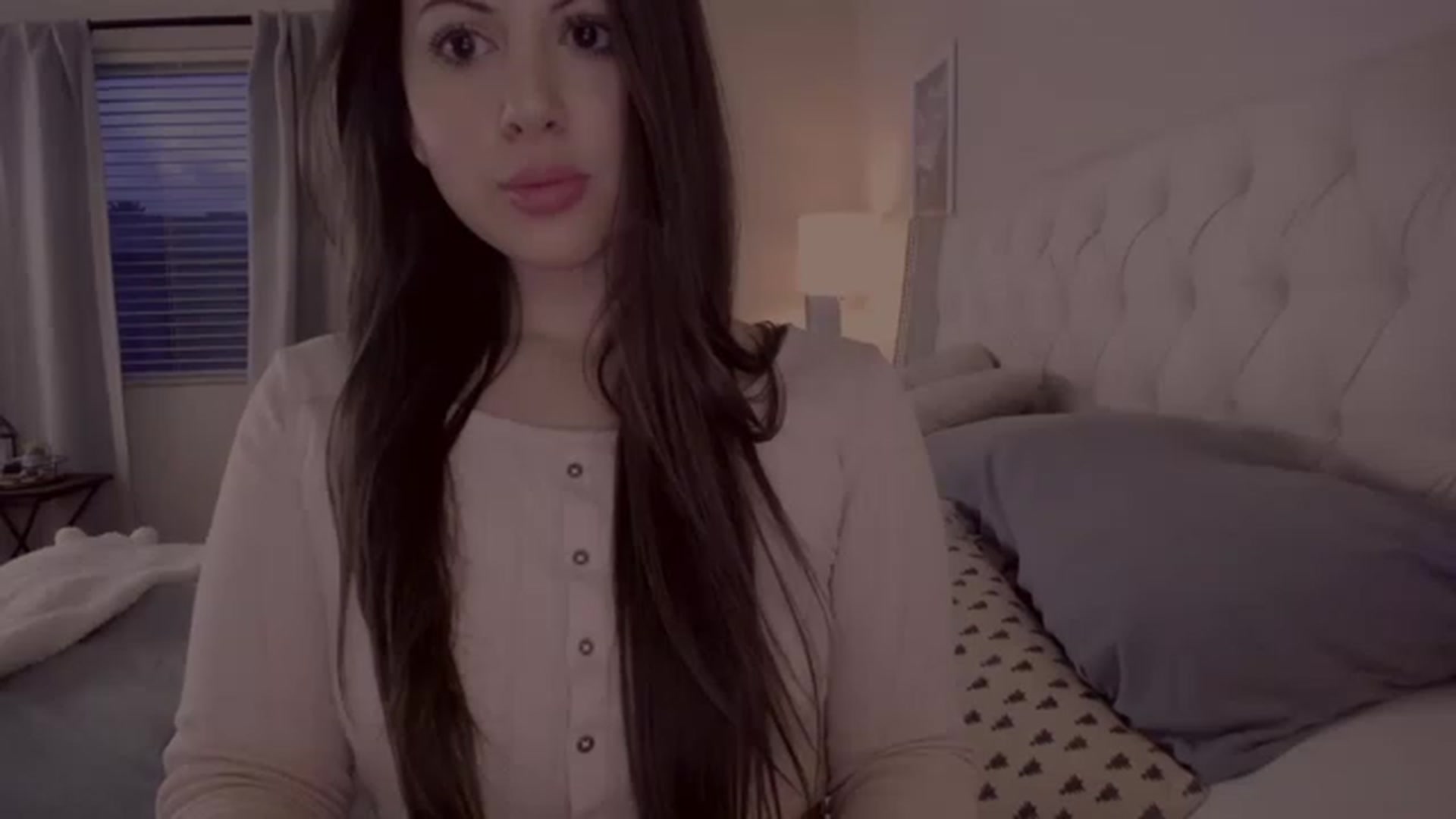 Gallery image thumbnail from Isabelle's myfreecams stream on, 02/28/2023, 02:44 image 3 of 20