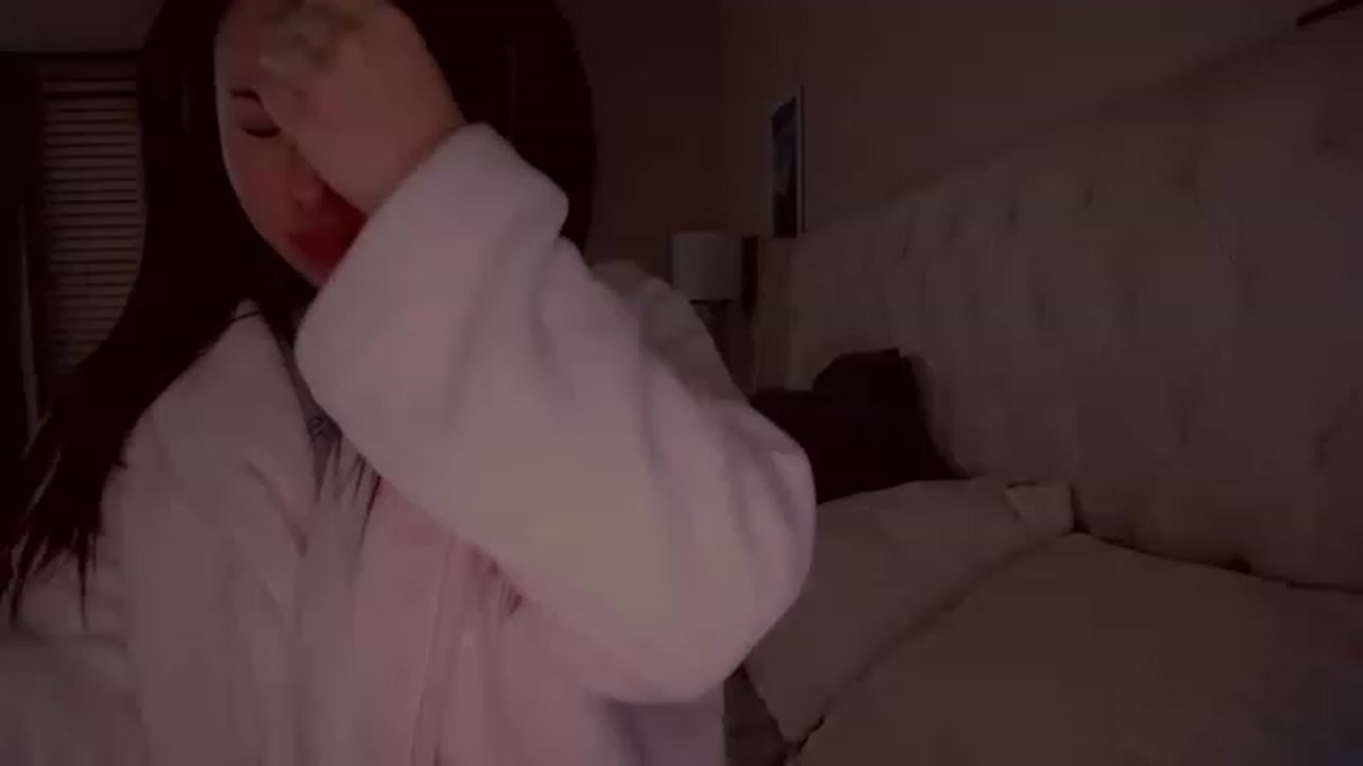 Gallery image thumbnail from Isabelle's myfreecams stream on, 03/08/2023, 13:24 image 17 of 20