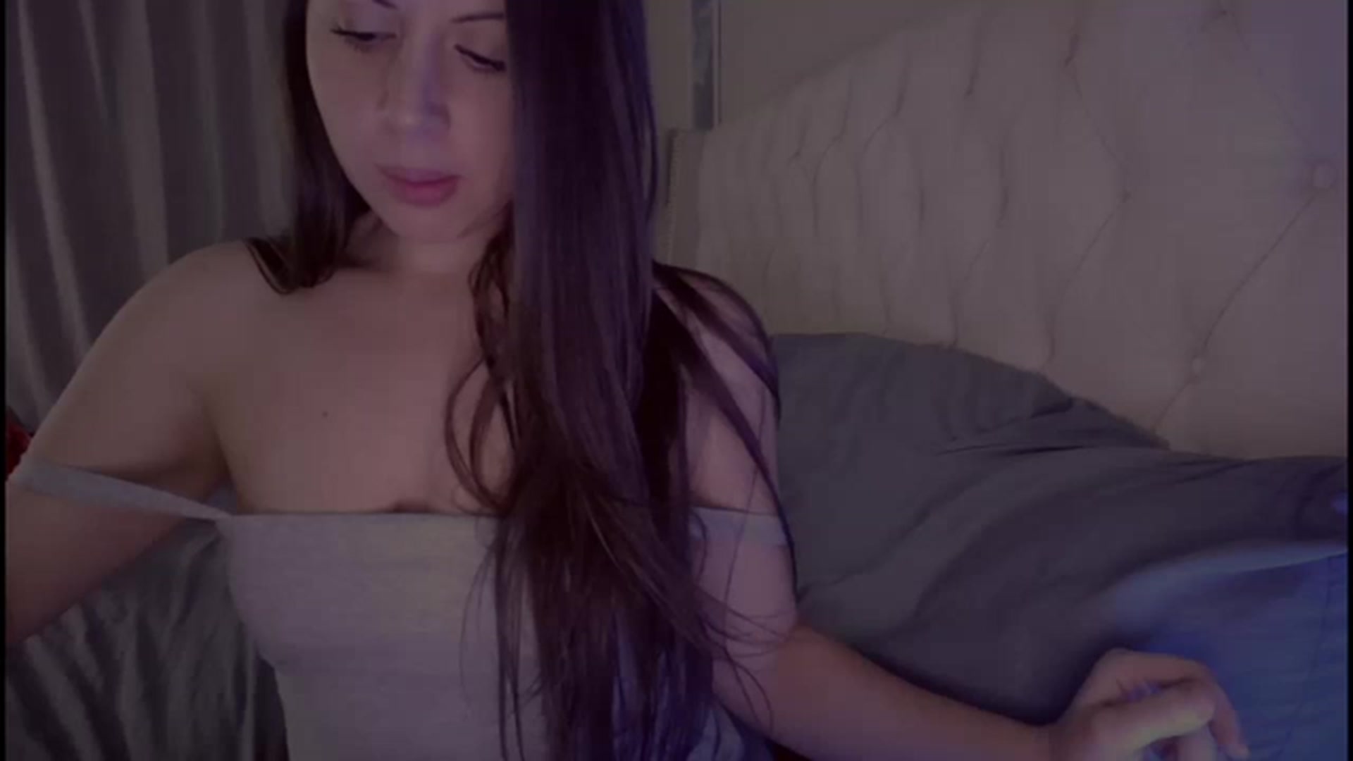 Gallery image thumbnail from Isabelle's myfreecams stream on, 05/09/2023, 11:23 image 15 of 20