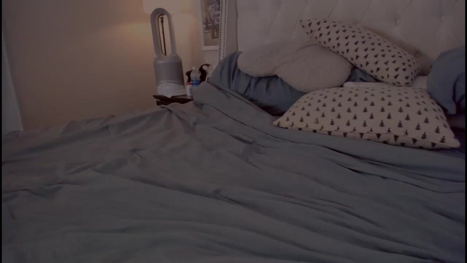 Gallery image thumbnail from Isabelle's myfreecams stream on, 05/15/2023, 08:34 image 17 of 20