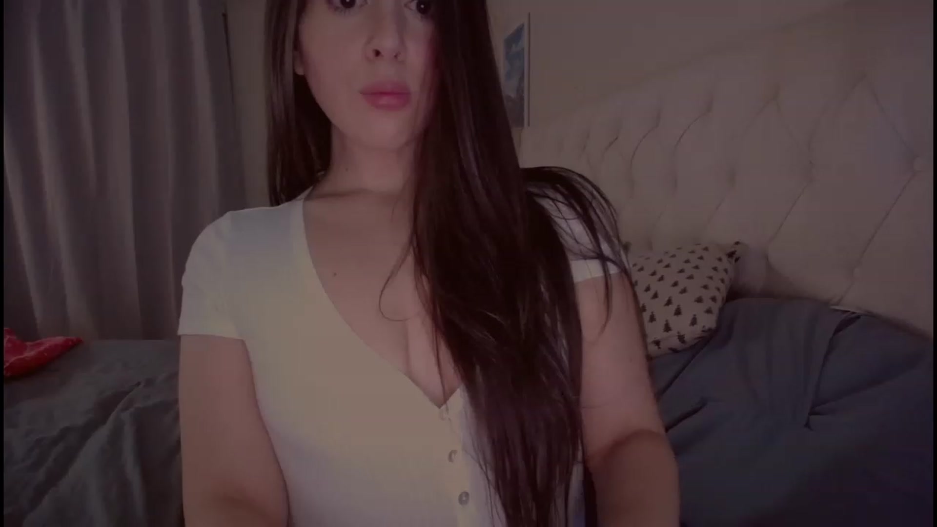 Gallery image thumbnail from Isabelle's myfreecams stream on, 05/31/2023, 08:16 image 9 of 20