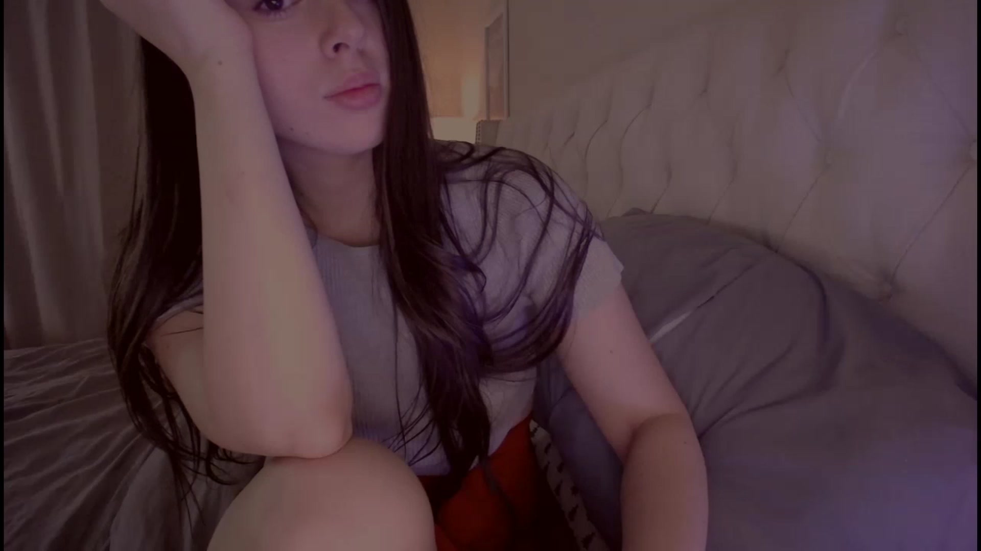 Gallery image thumbnail from Isabelle's myfreecams stream on, 06/01/2023, 09:14 image 4 of 20