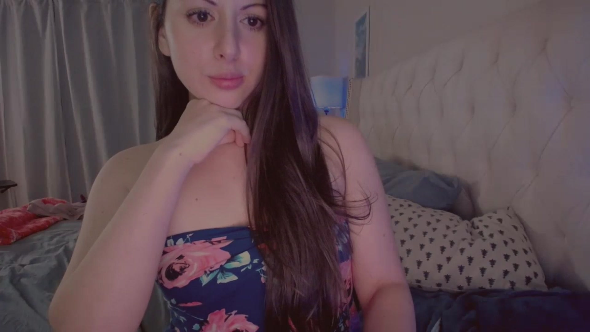 Gallery image thumbnail from Isabelle's myfreecams stream on, 07/18/2023, 07:02 image 8 of 20