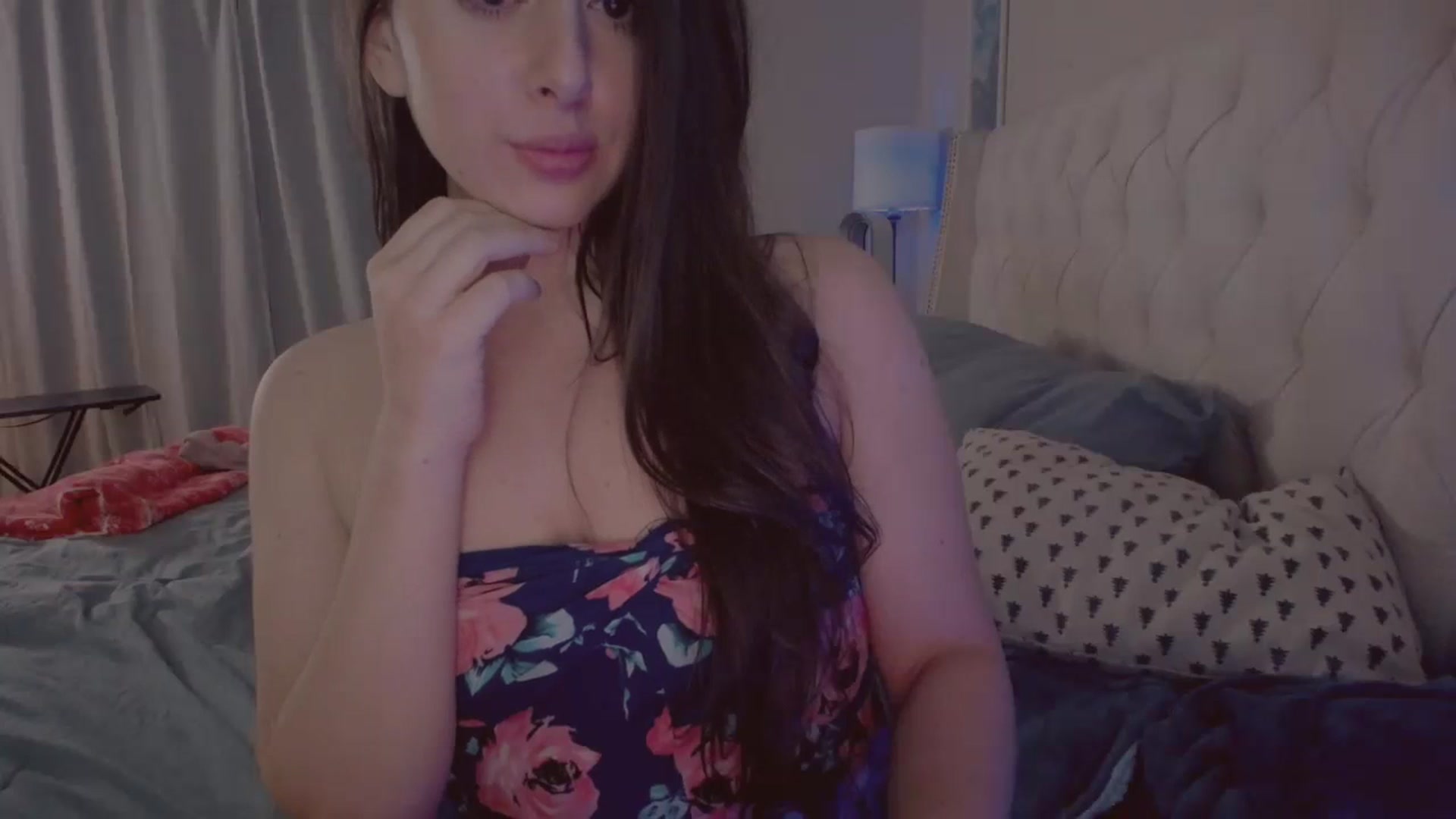 Gallery image thumbnail from Isabelle's myfreecams stream on, 07/18/2023, 07:02 image 19 of 20