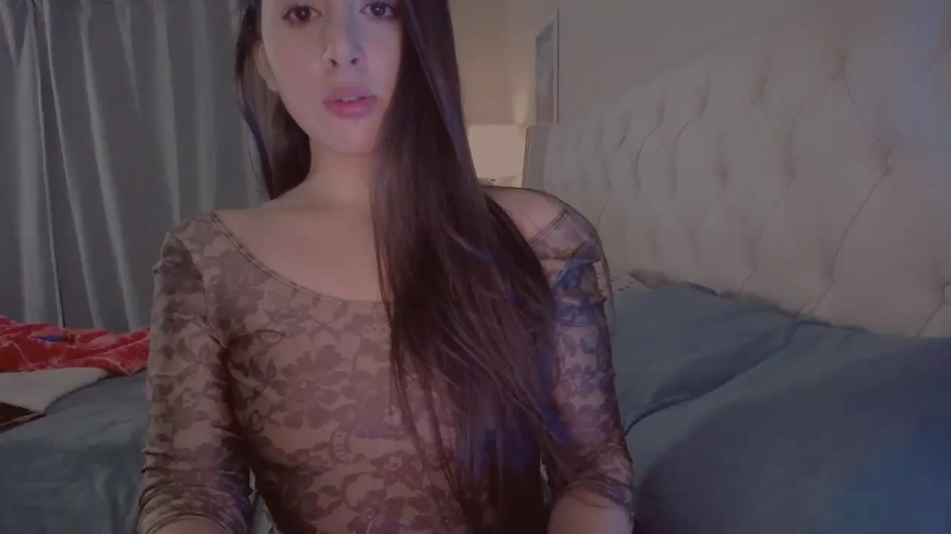 Gallery image thumbnail from Isabelle's myfreecams stream on, 07/24/2023, 06:42 image 17 of 20
