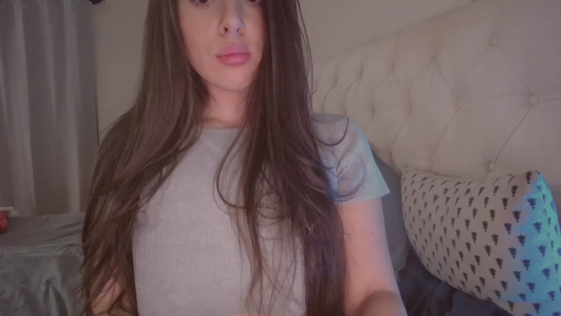 Gallery image thumbnail from Isabelle's myfreecams stream on, 08/14/2023, 06:19 image 5 of 20