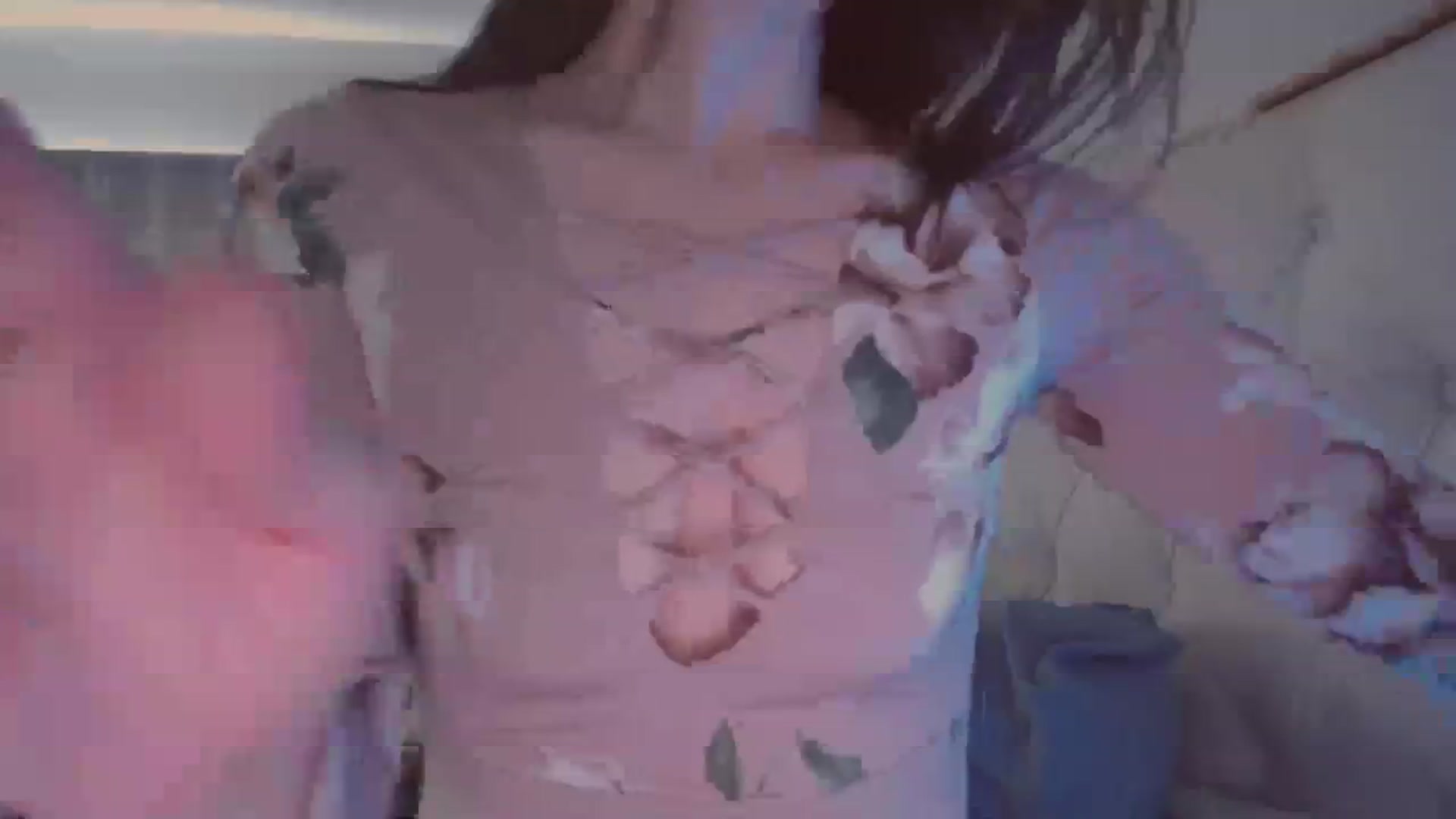 Gallery image thumbnail from Isabelle's myfreecams stream on, 09/05/2023, 23:51 image 16 of 20