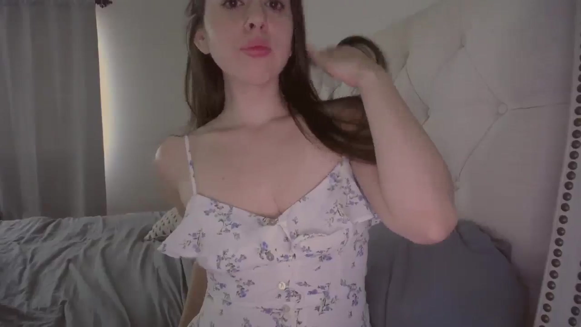 Gallery image thumbnail from Isabelle's myfreecams stream on, 09/13/2023, 24:23 image 15 of 20
