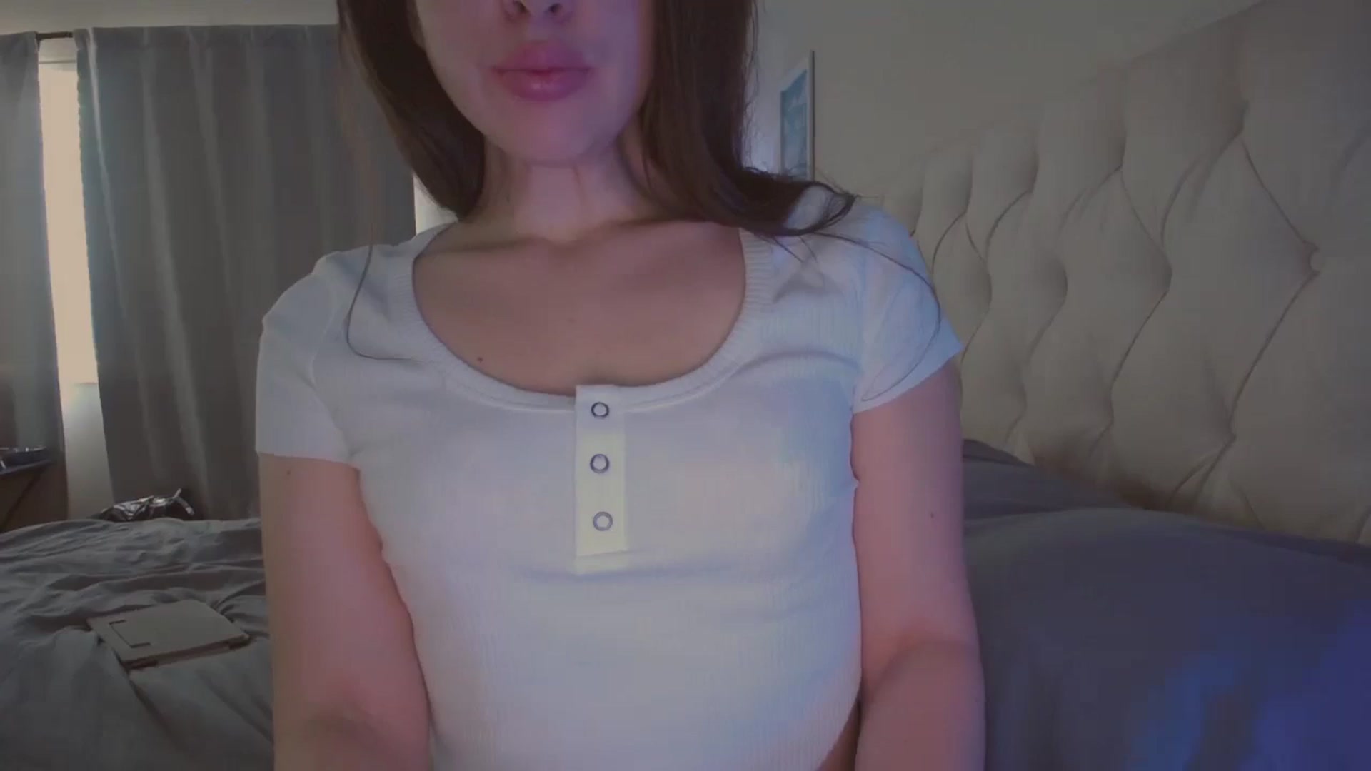 Gallery image thumbnail from Isabelle's myfreecams stream on, 09/14/2023, 24:45 image 3 of 20