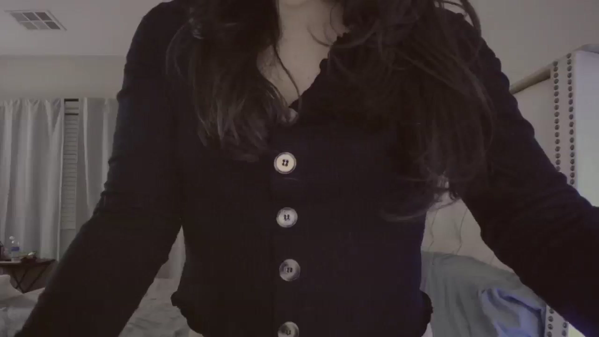 Gallery image thumbnail from Isabelle's myfreecams stream on, 09/18/2023, 05:03 image 15 of 20