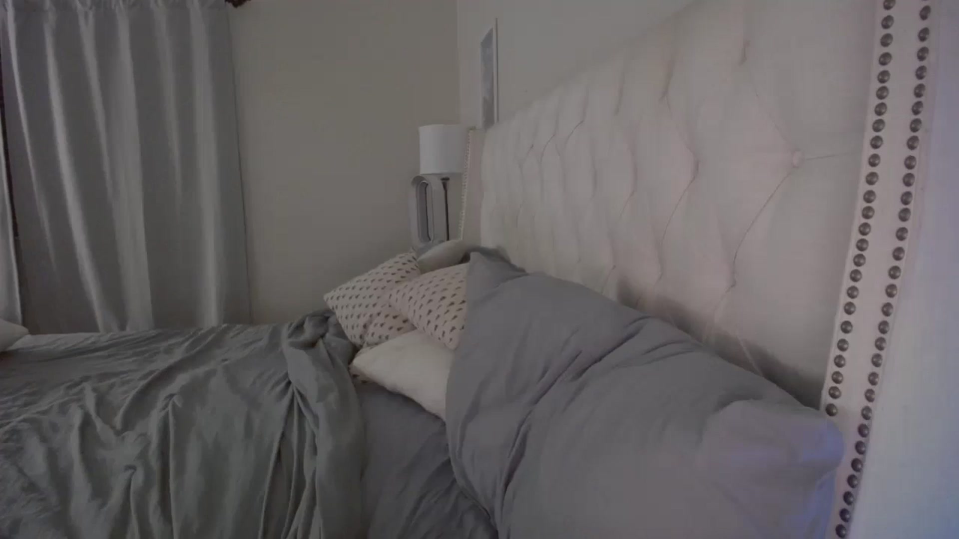 Gallery image thumbnail from Isabelle's myfreecams stream on, 10/10/2023, 07:51 image 4 of 20