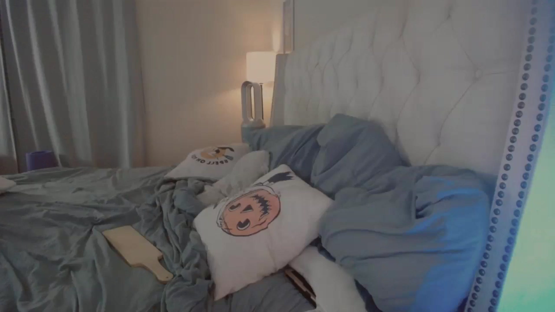 Gallery image thumbnail from Isabelle's myfreecams stream on, 10/19/2023, 09:18 image 20 of 20