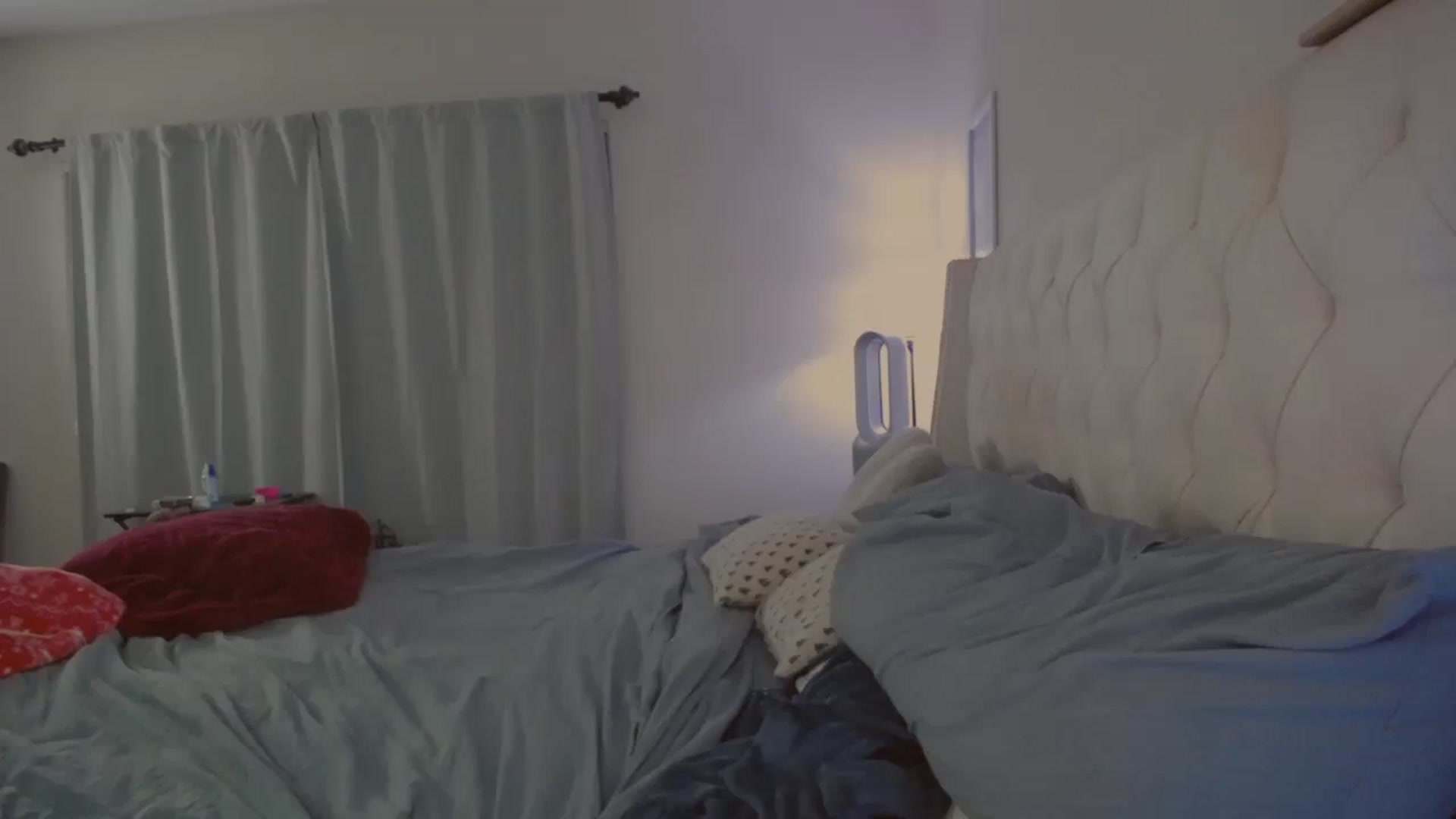 Gallery image thumbnail from Isabelle's myfreecams stream on, 12/06/2023, 02:33 image 11 of 20