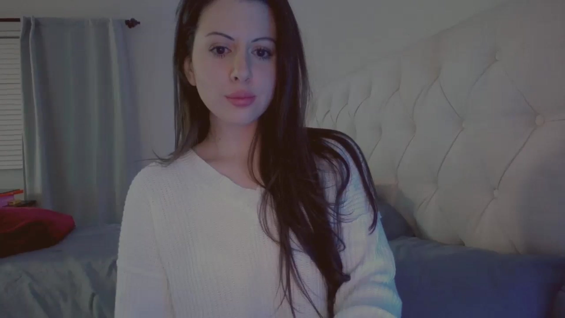 Gallery image thumbnail from Isabelle's myfreecams stream on, 01/24/2024, 05:27 image 6 of 20