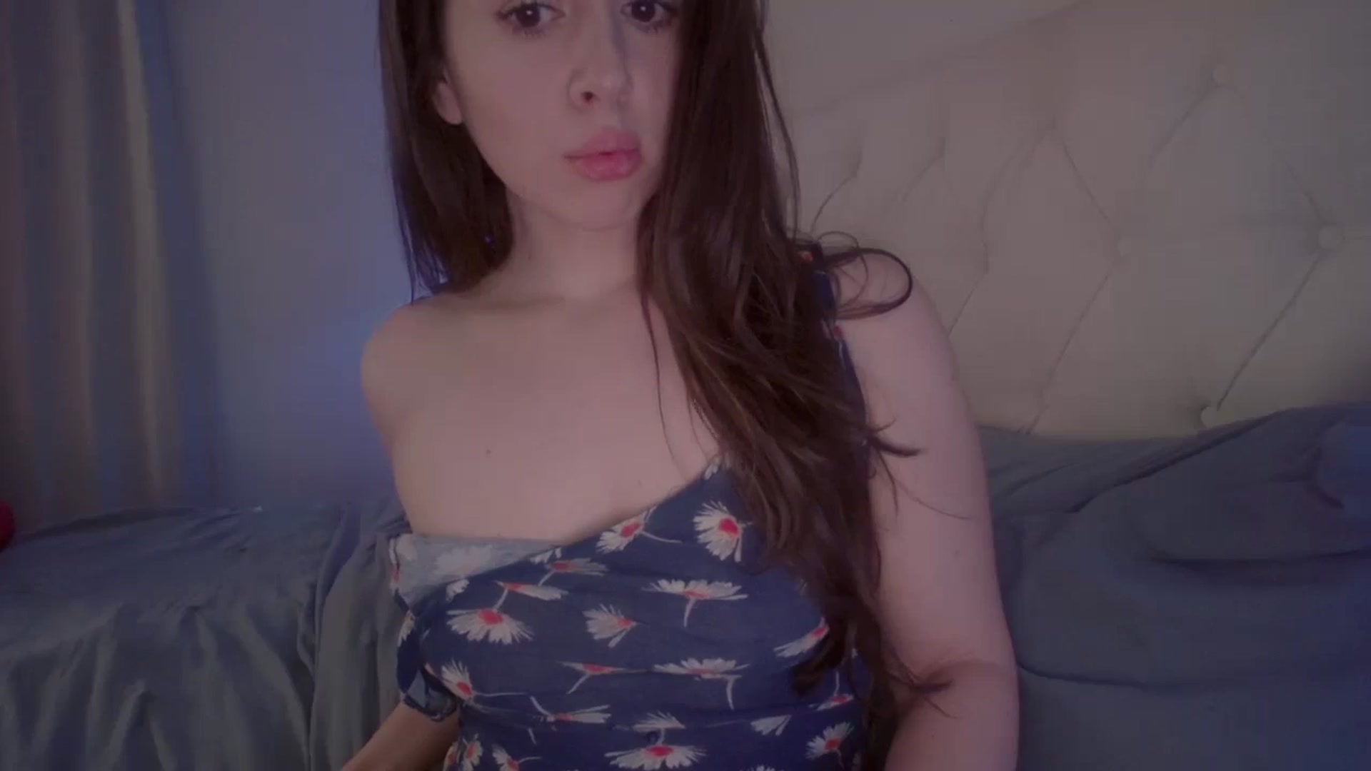 Gallery image thumbnail from Isabelle's myfreecams stream on, 01/26/2024, 06:00 image 20 of 20
