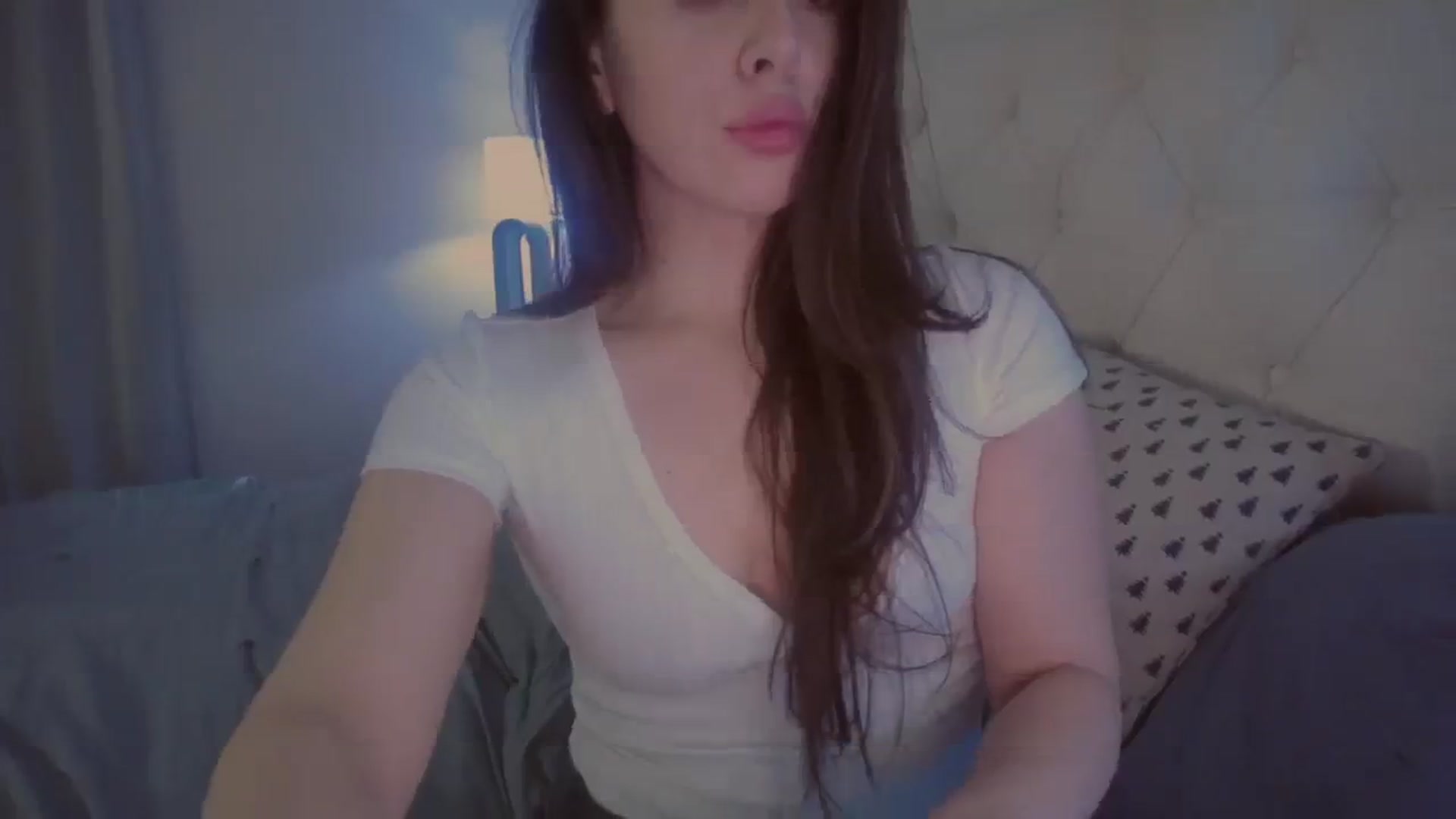 Gallery image thumbnail from Isabelle's myfreecams stream on, 01/28/2024, 07:59 image 16 of 20
