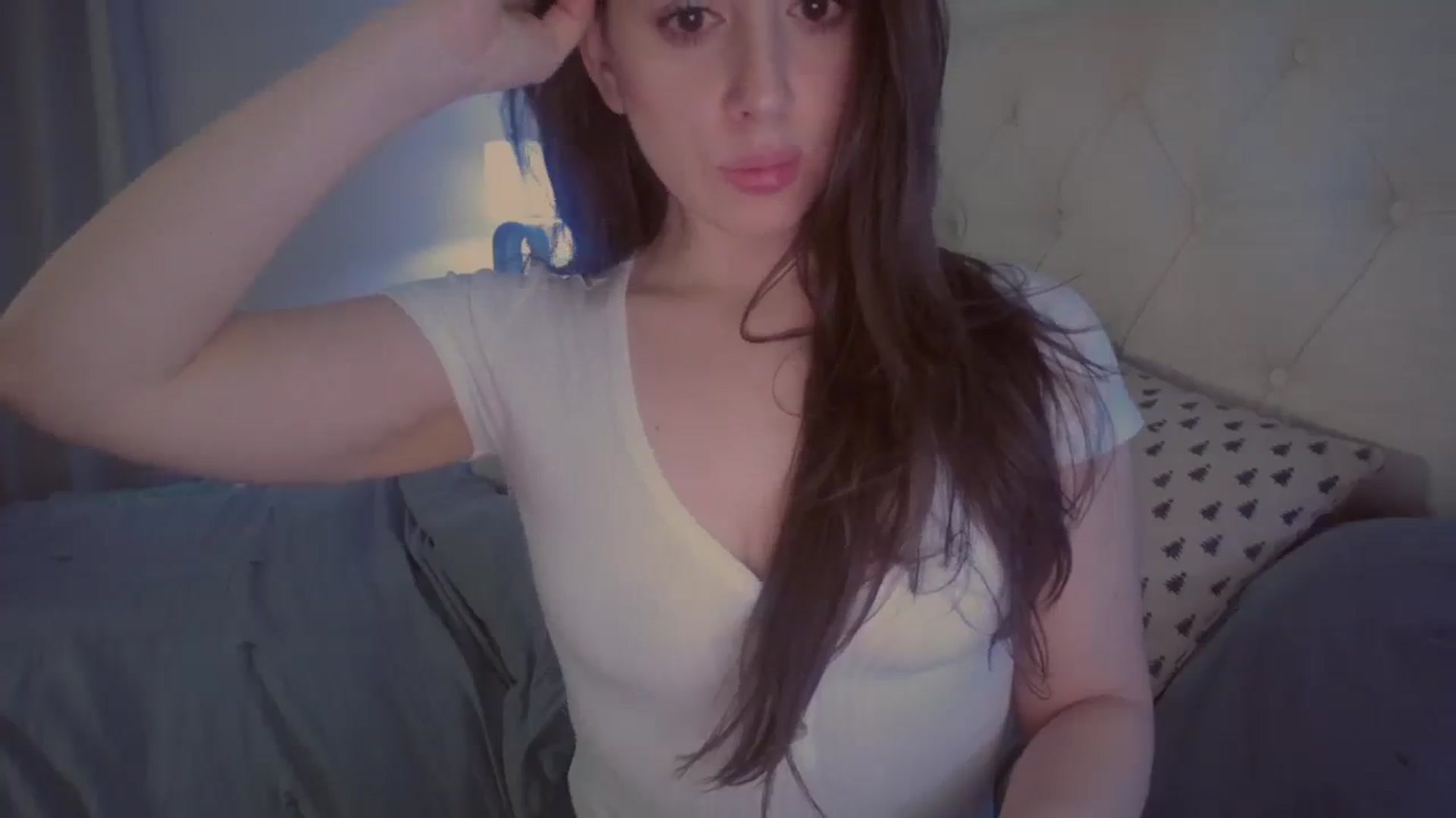 Gallery image thumbnail from Isabelle's myfreecams stream on, 01/28/2024, 07:59 image 20 of 20