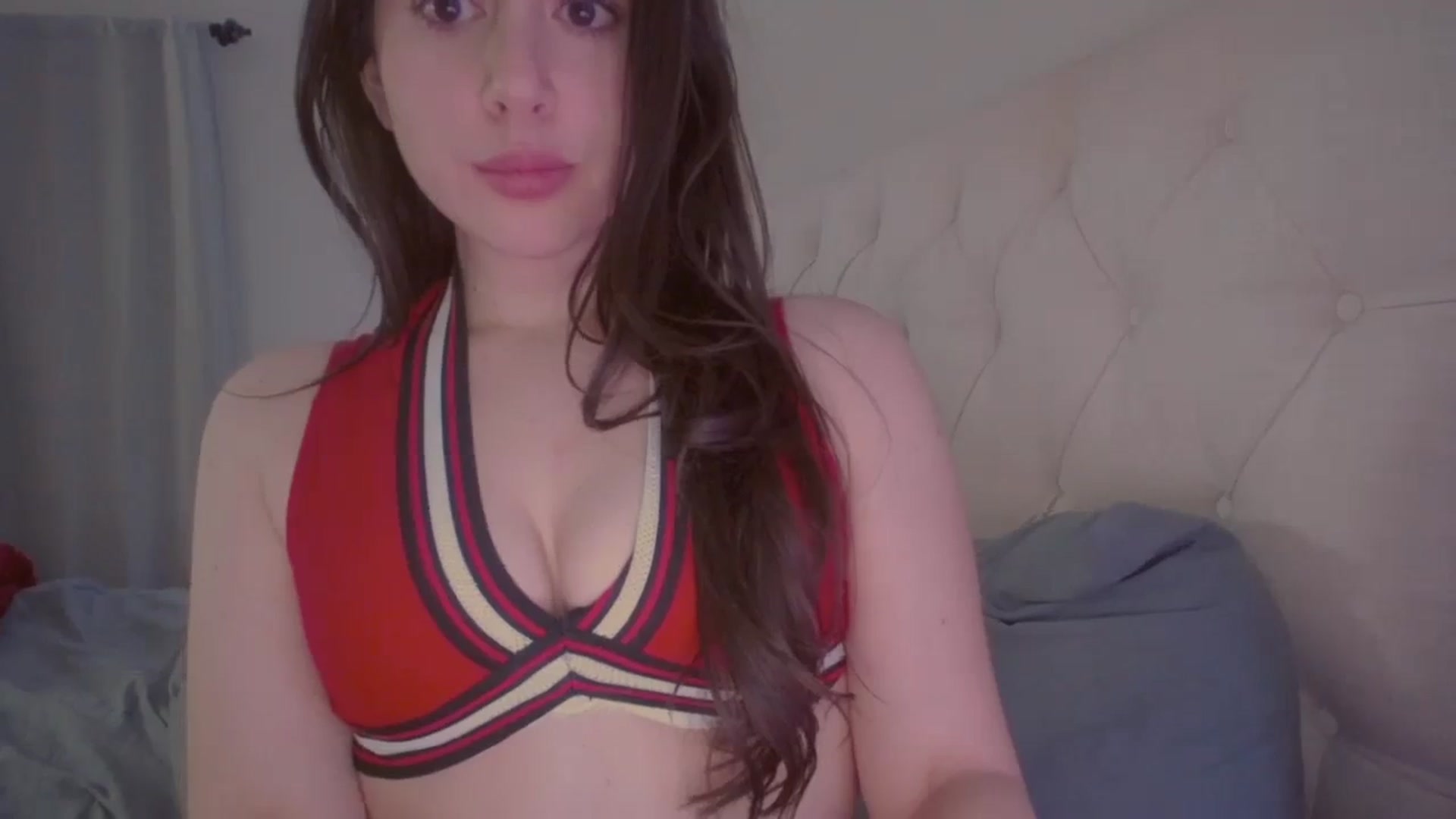 Gallery image thumbnail from Isabelle's myfreecams stream on, 01/29/2024, 06:05 image 12 of 20