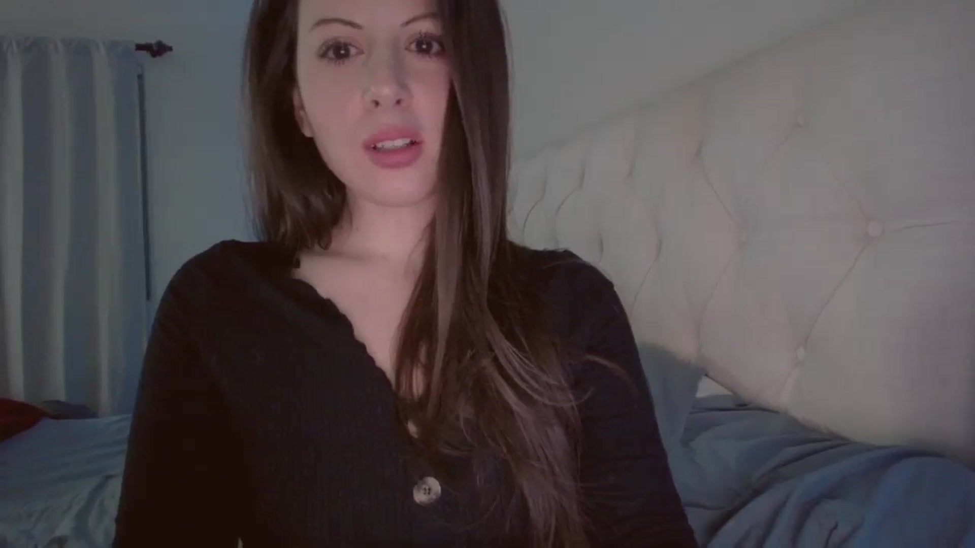 Gallery image thumbnail from Isabelle's myfreecams stream on, 02/21/2024, 06:23 image 5 of 20