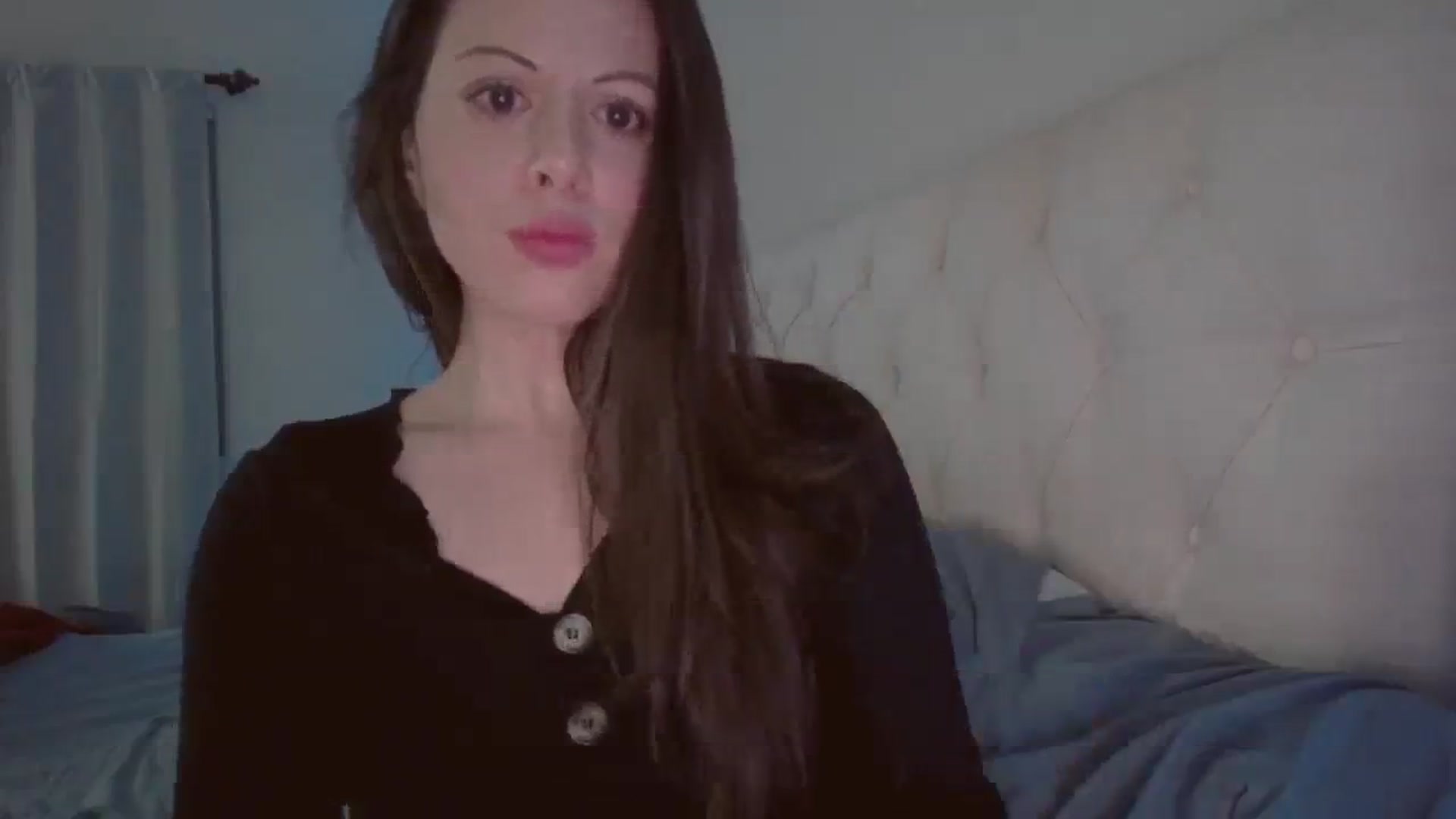 Gallery image thumbnail from Isabelle's myfreecams stream on, 02/21/2024, 06:23 image 9 of 20