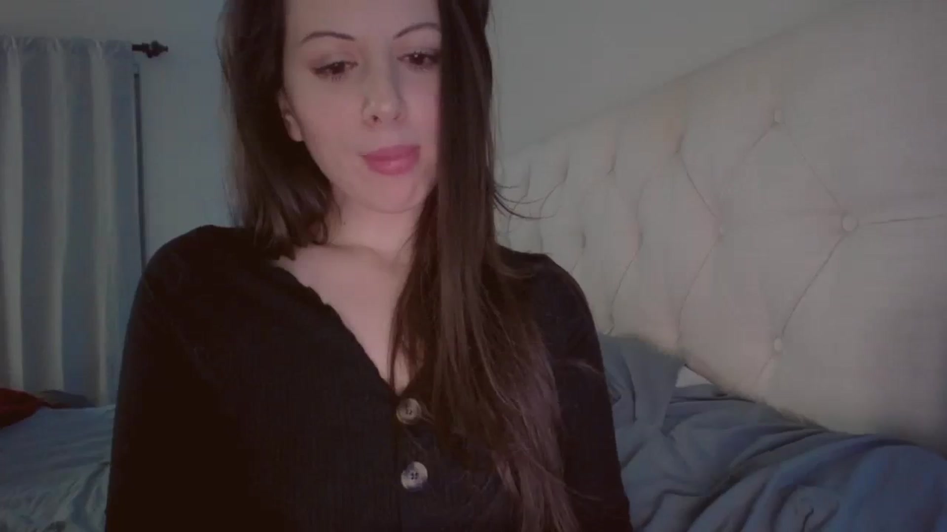 Gallery image thumbnail from Isabelle's myfreecams stream on, 02/21/2024, 06:23 image 6 of 20