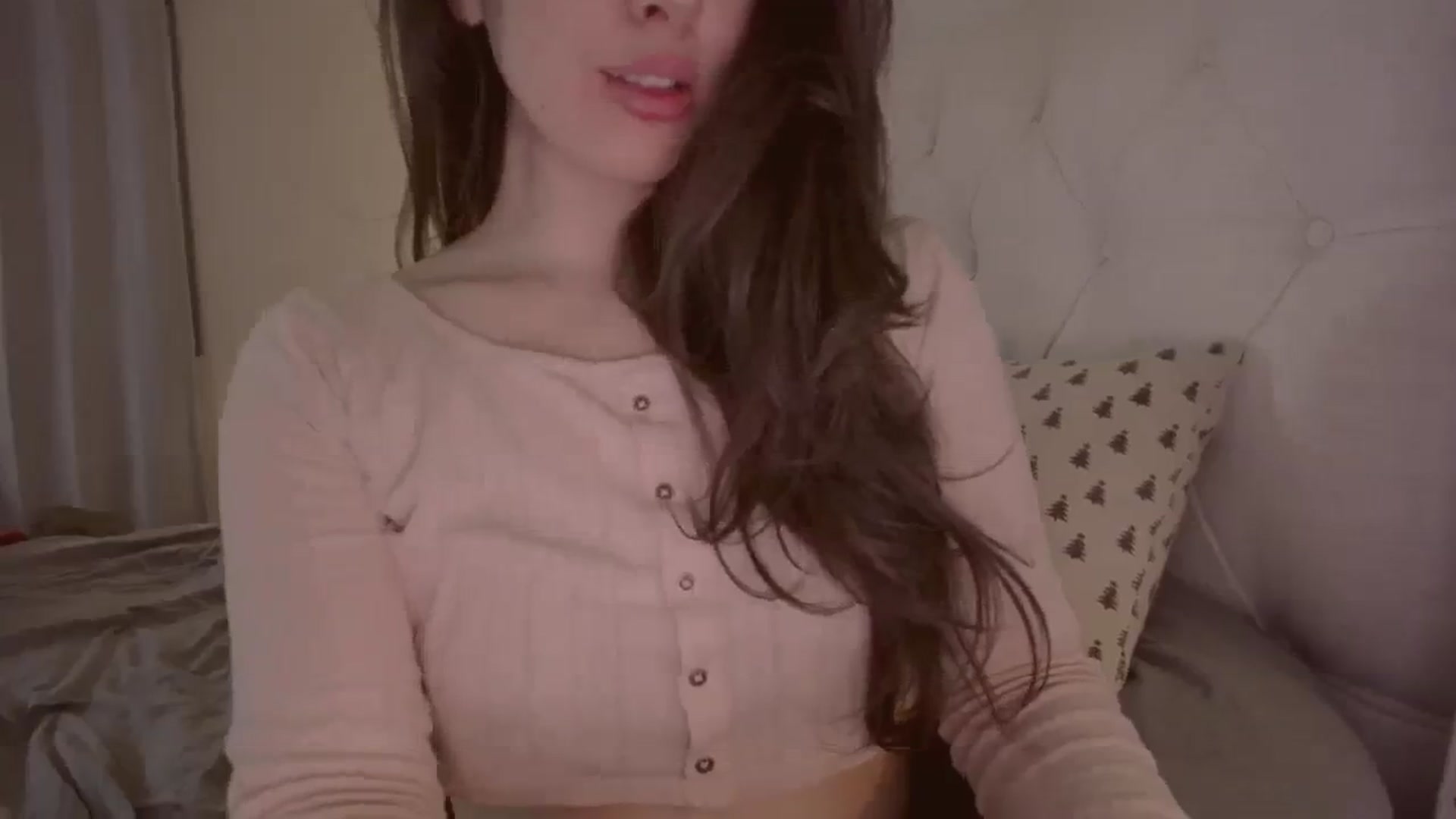 Gallery image thumbnail from Isabelle's myfreecams stream on, 02/23/2024, 02:27 image 16 of 20