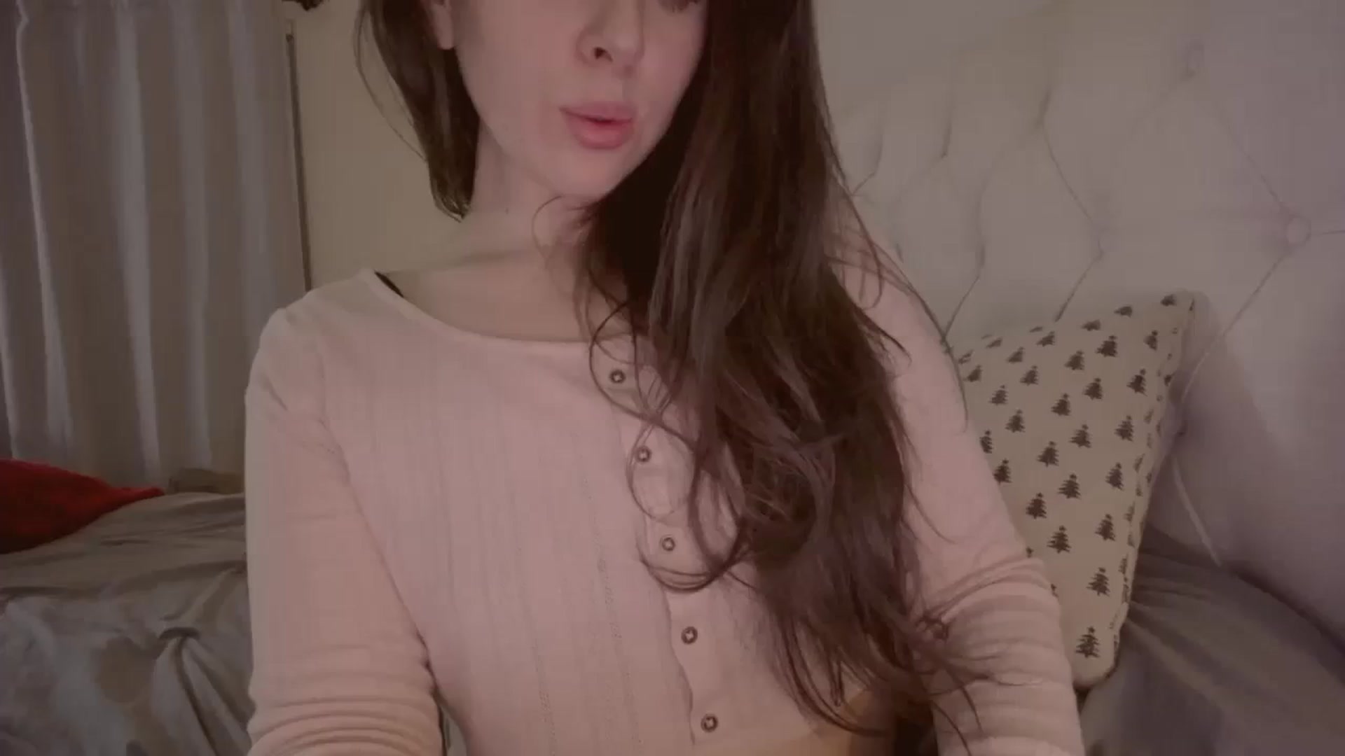 Gallery image thumbnail from Isabelle's myfreecams stream on, 02/23/2024, 03:18 image 1 of 20