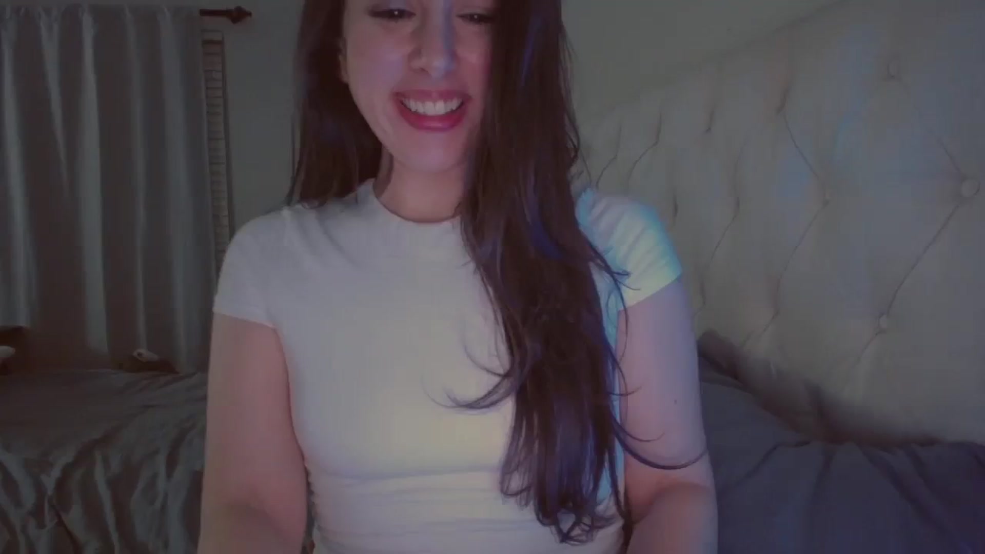Gallery image thumbnail from Isabelle's myfreecams stream on, 03/13/2024, 05:18 image 1 of 20