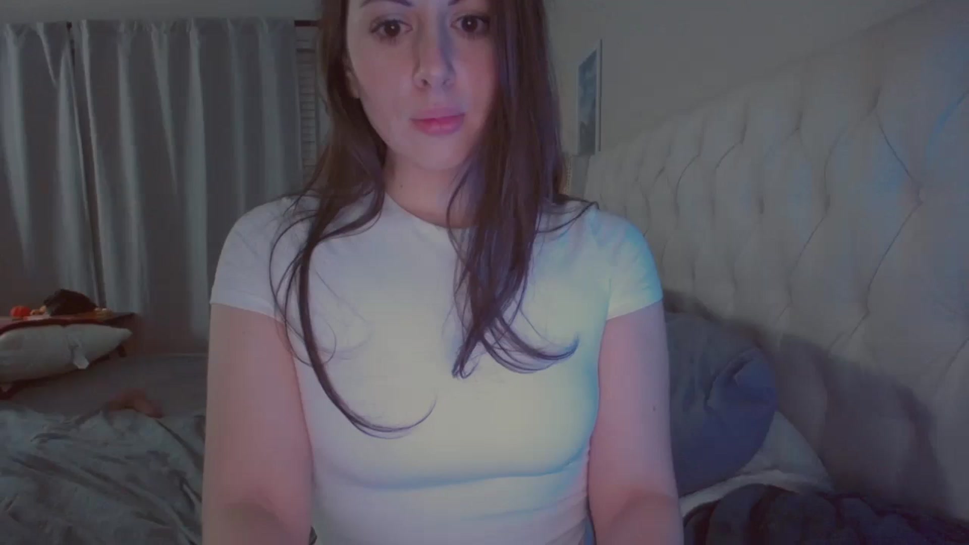 Gallery image thumbnail from Isabelle's myfreecams stream on, 03/13/2024, 06:46 image 19 of 20