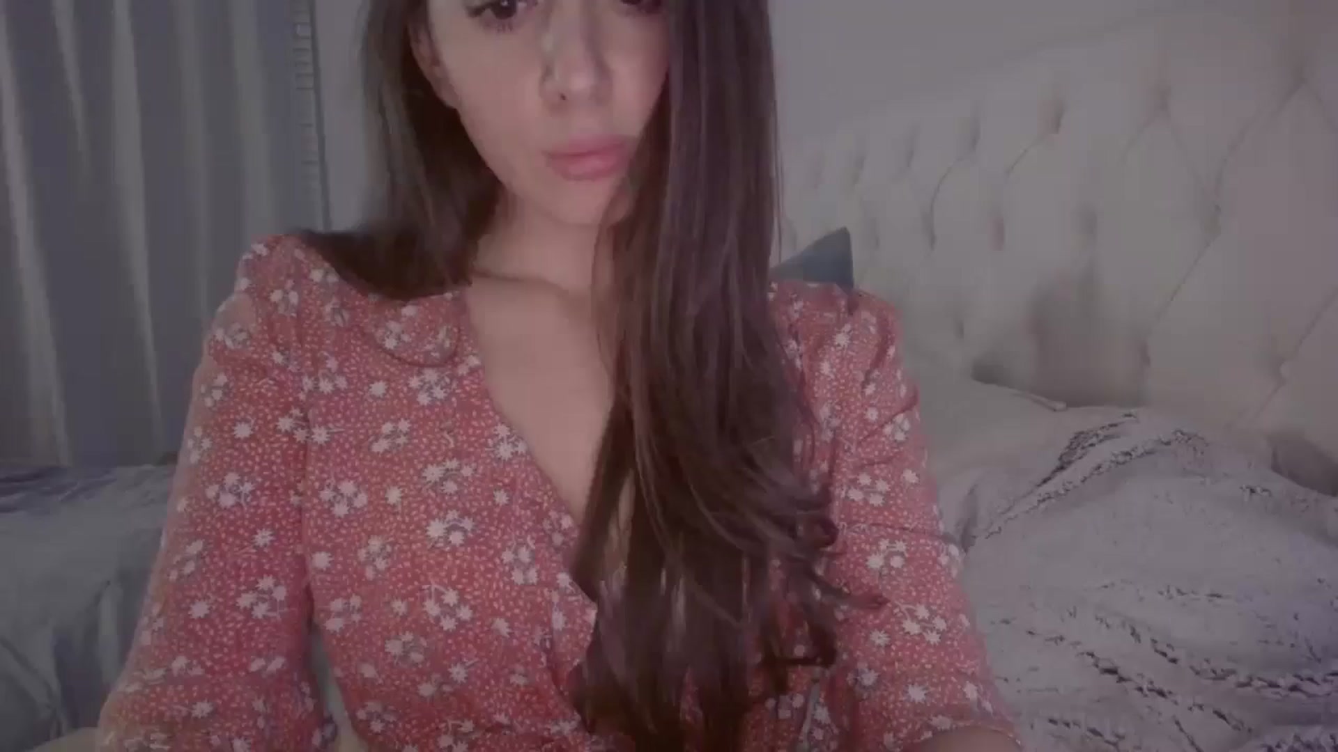 Gallery image thumbnail from Isabelle's myfreecams stream on, 04/16/2024, 06:05 image 9 of 20