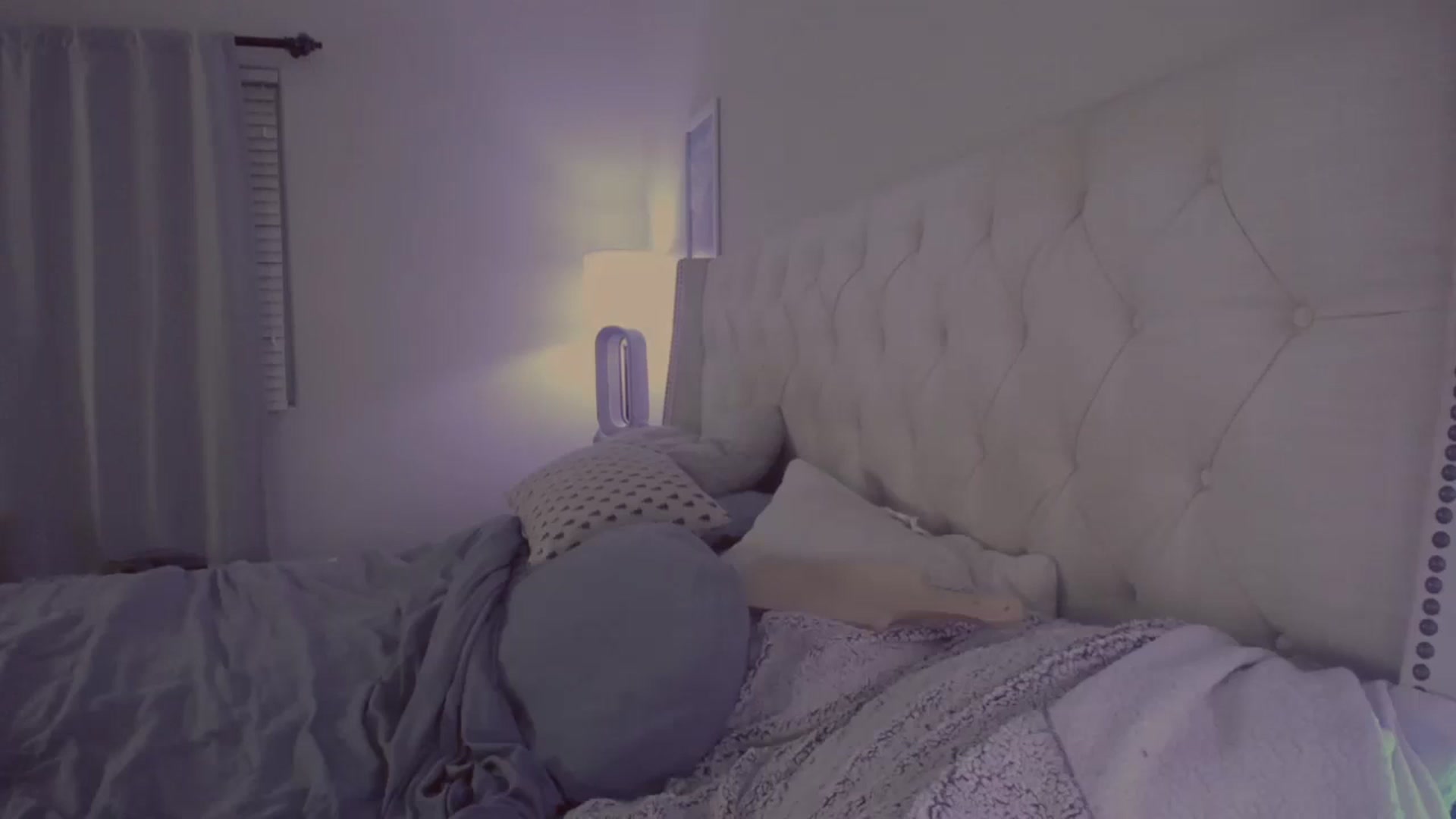Gallery image thumbnail from Isabelle's myfreecams stream on, 05/05/2024, 03:30 image 11 of 20