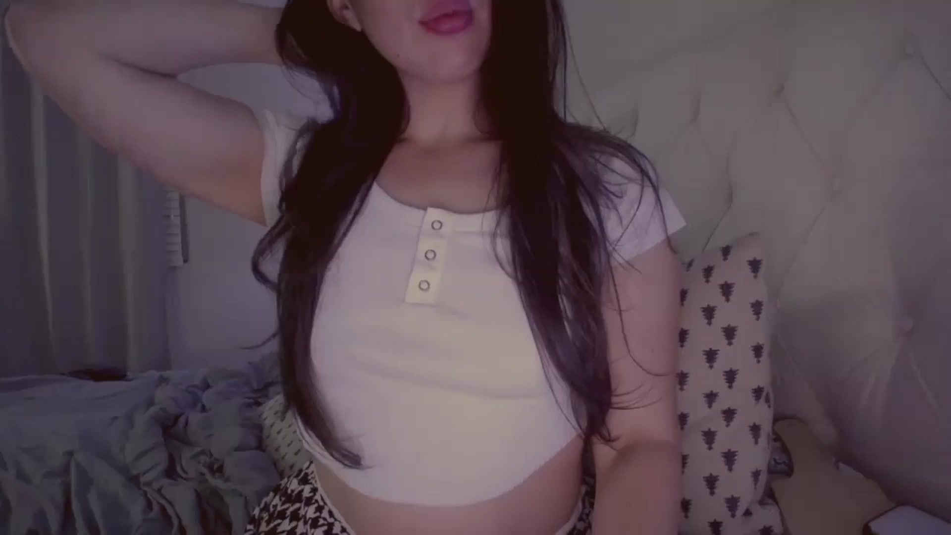 Gallery image thumbnail from Isabelle's myfreecams stream on, 05/10/2024, 05:39 image 3 of 20