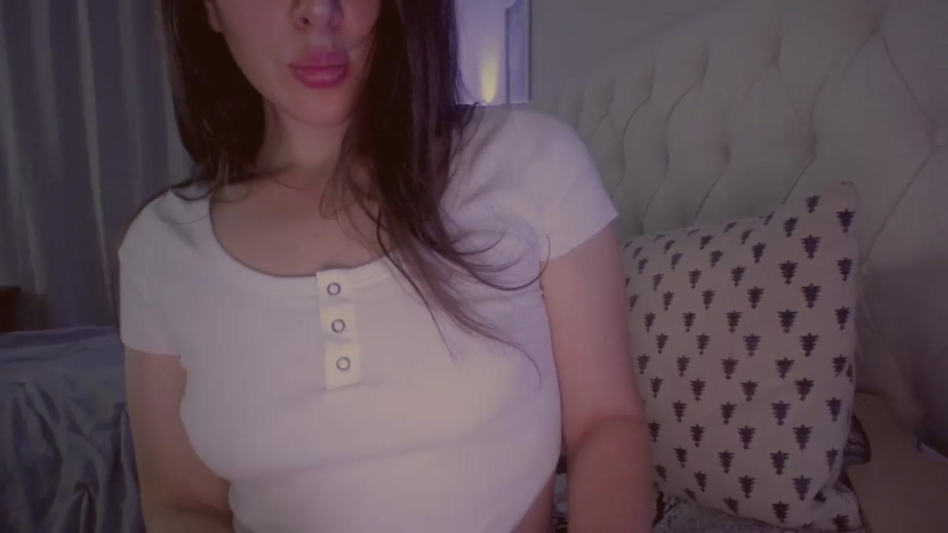 Gallery image thumbnail from Isabelle's myfreecams stream on, 05/10/2024, 05:39 image 13 of 20