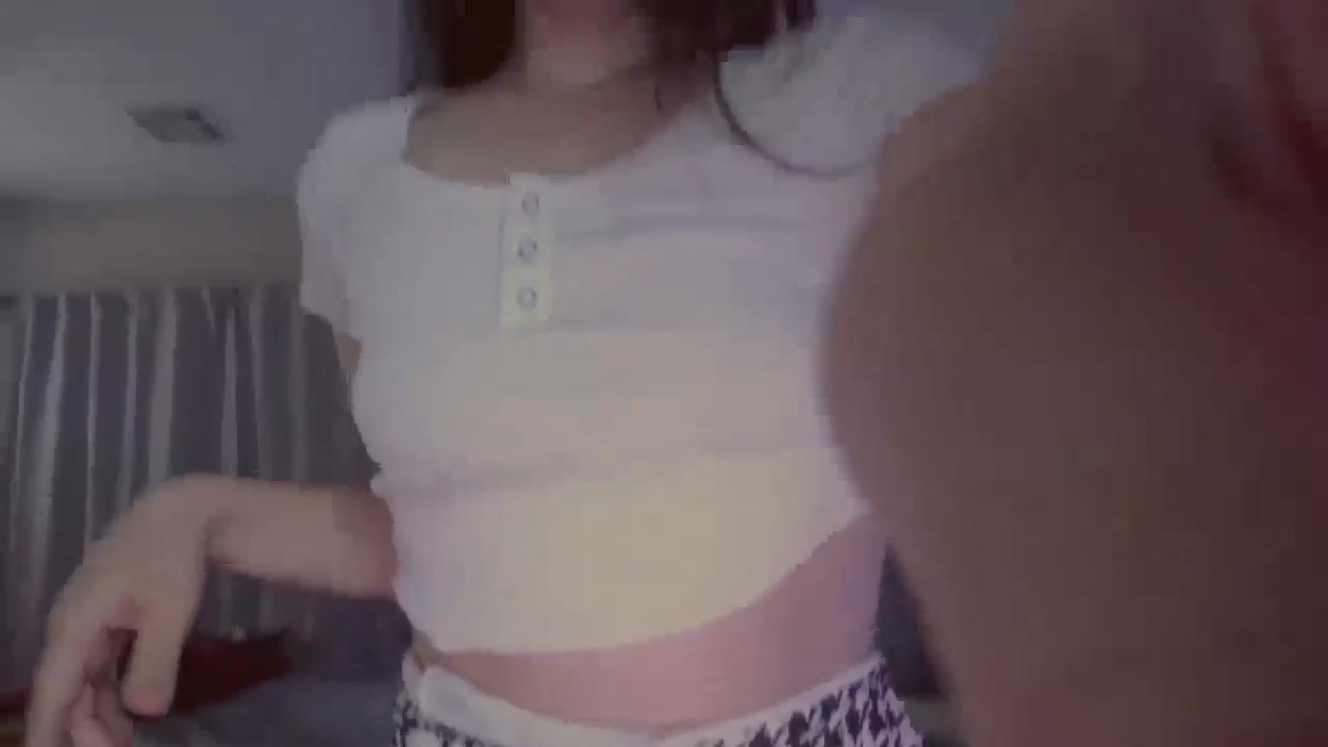 Gallery image thumbnail from Isabelle's myfreecams stream on, 05/10/2024, 06:35 image 19 of 20