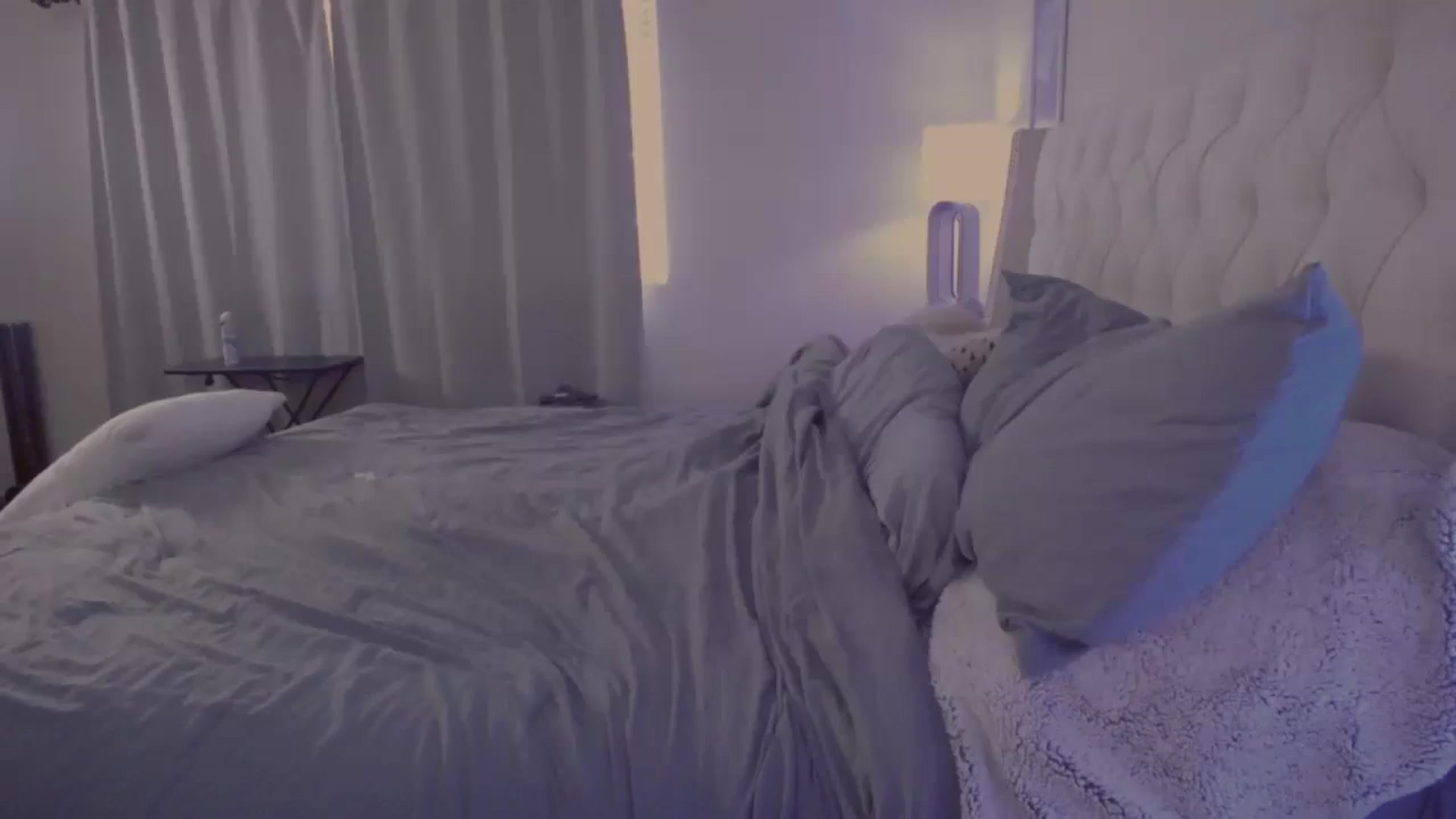 Gallery image thumbnail from Isabelle's myfreecams stream on, 05/24/2024, 17:36 image 6 of 20