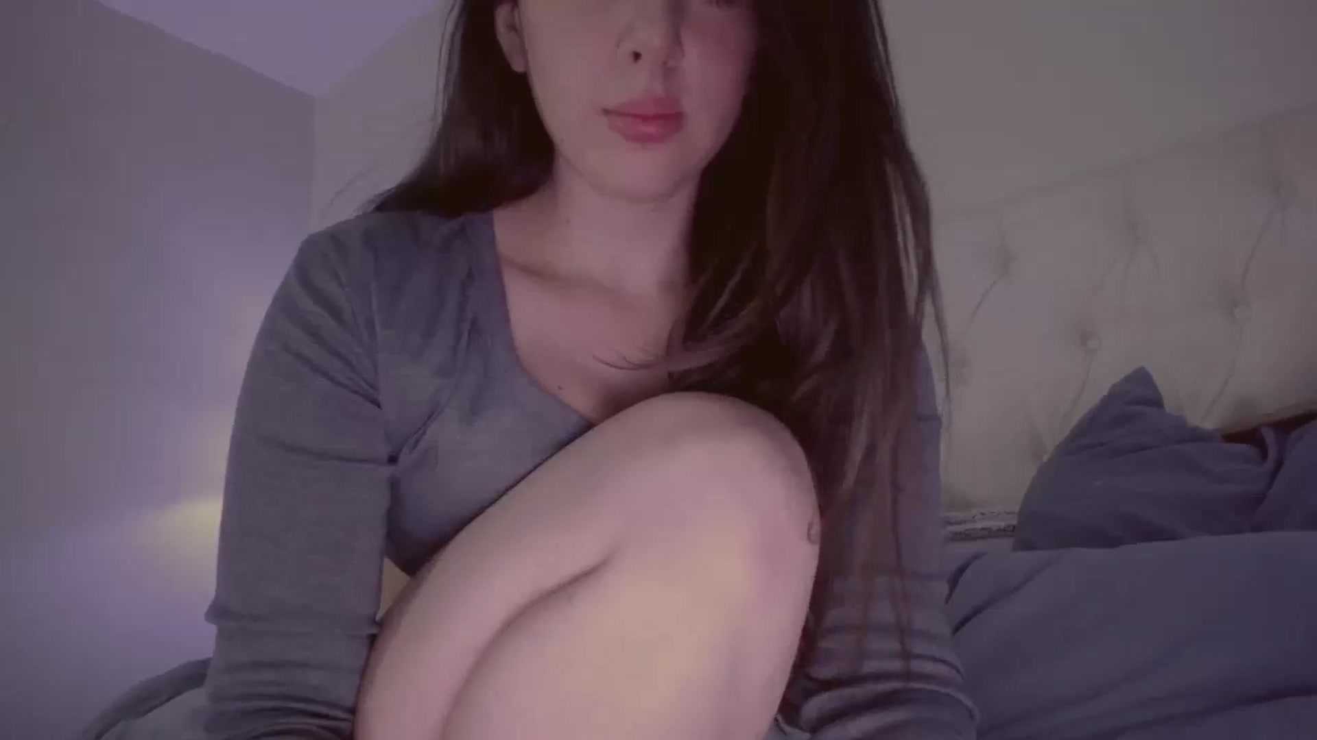 Gallery image thumbnail from Isabelle's myfreecams stream on, 05/24/2024, 18:54 image 18 of 20