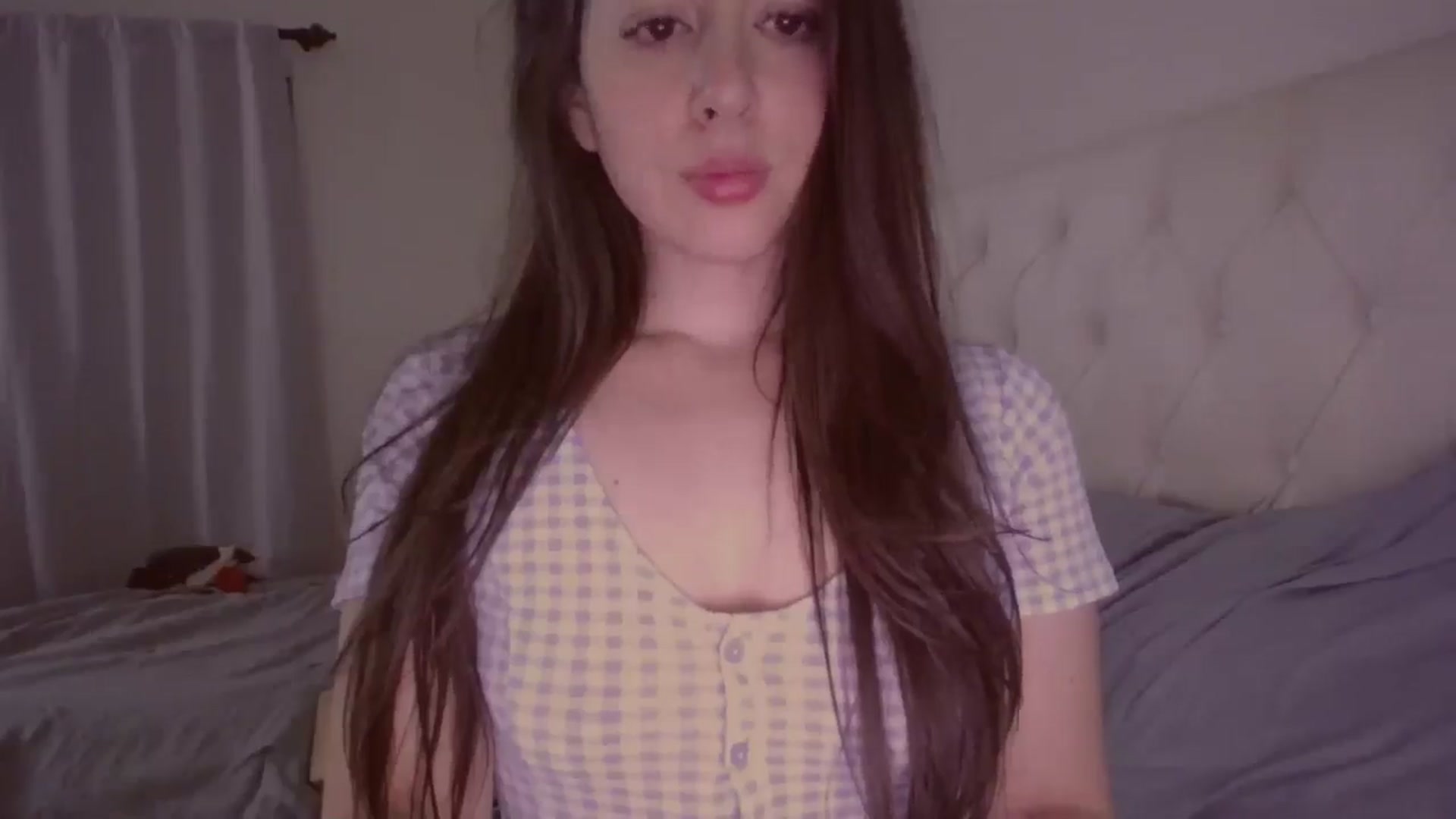 Gallery image thumbnail from Isabelle's myfreecams stream on, 06/21/2024, 08:24 image 9 of 20